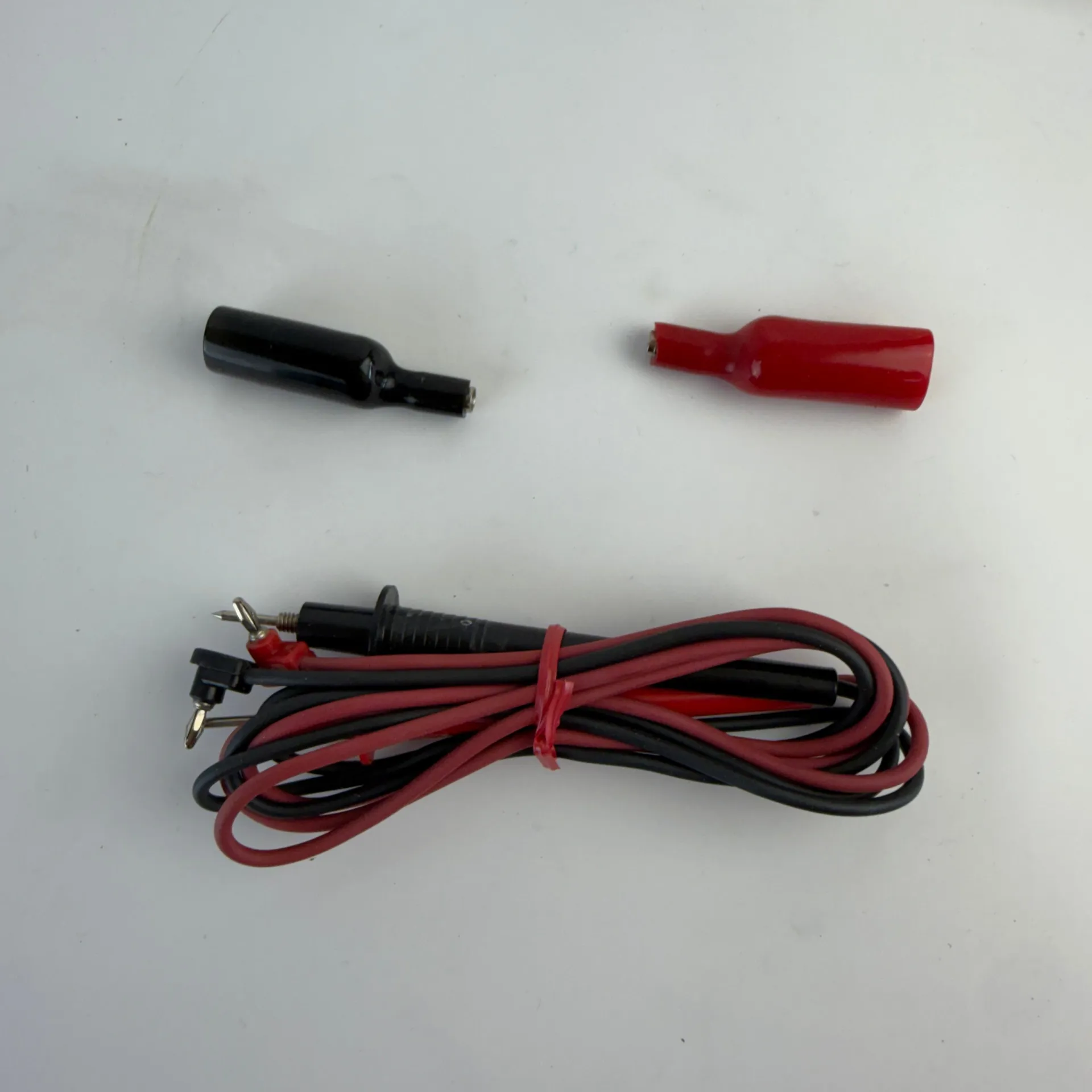 Red & Black Multimeter Test Lead Set with Probes and Alligator Clips - Thumbnail 3