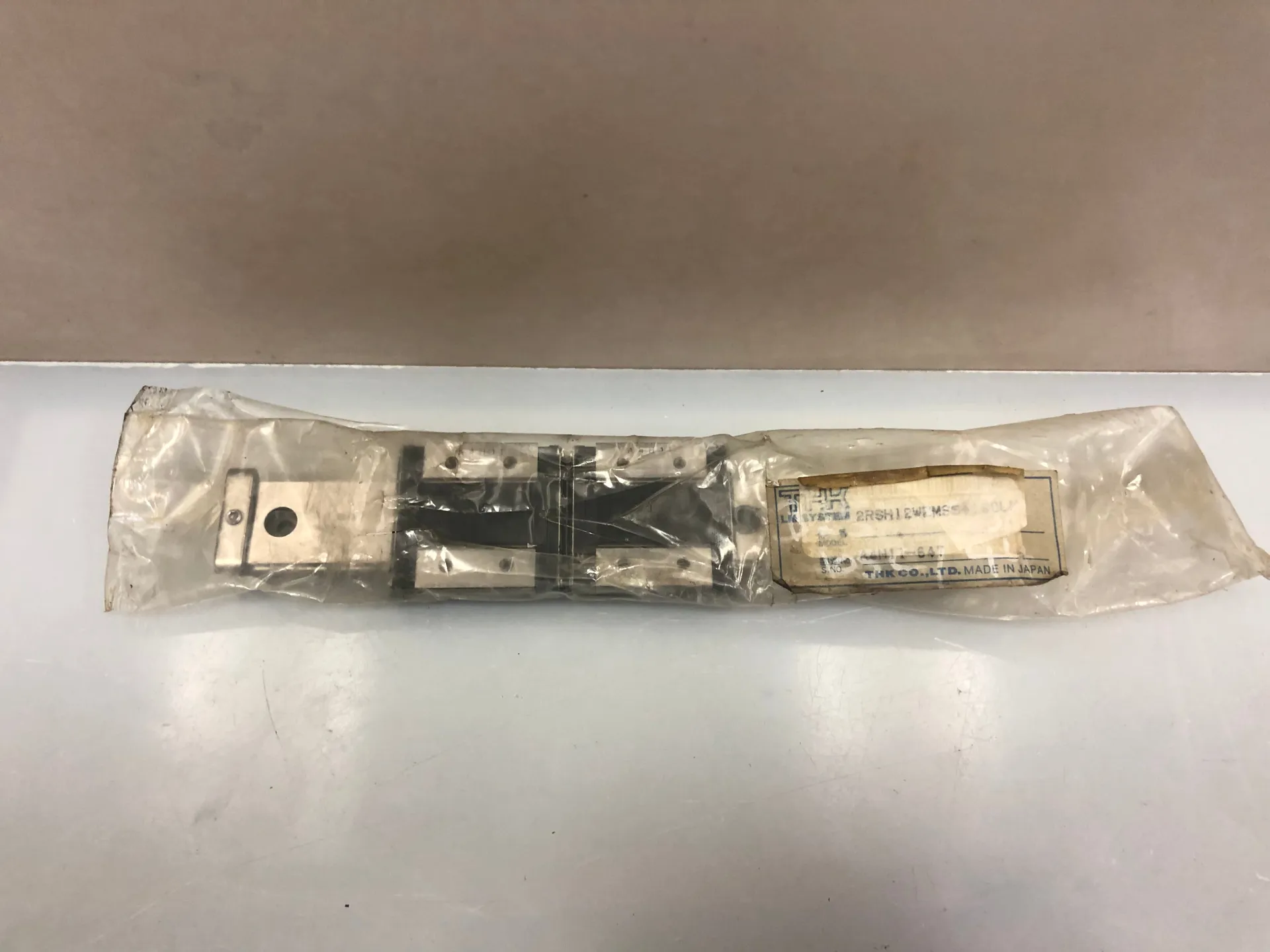 THK LM System 2RSH12WZMSS Linear Guide with 190mm Rail - Thumbnail 2