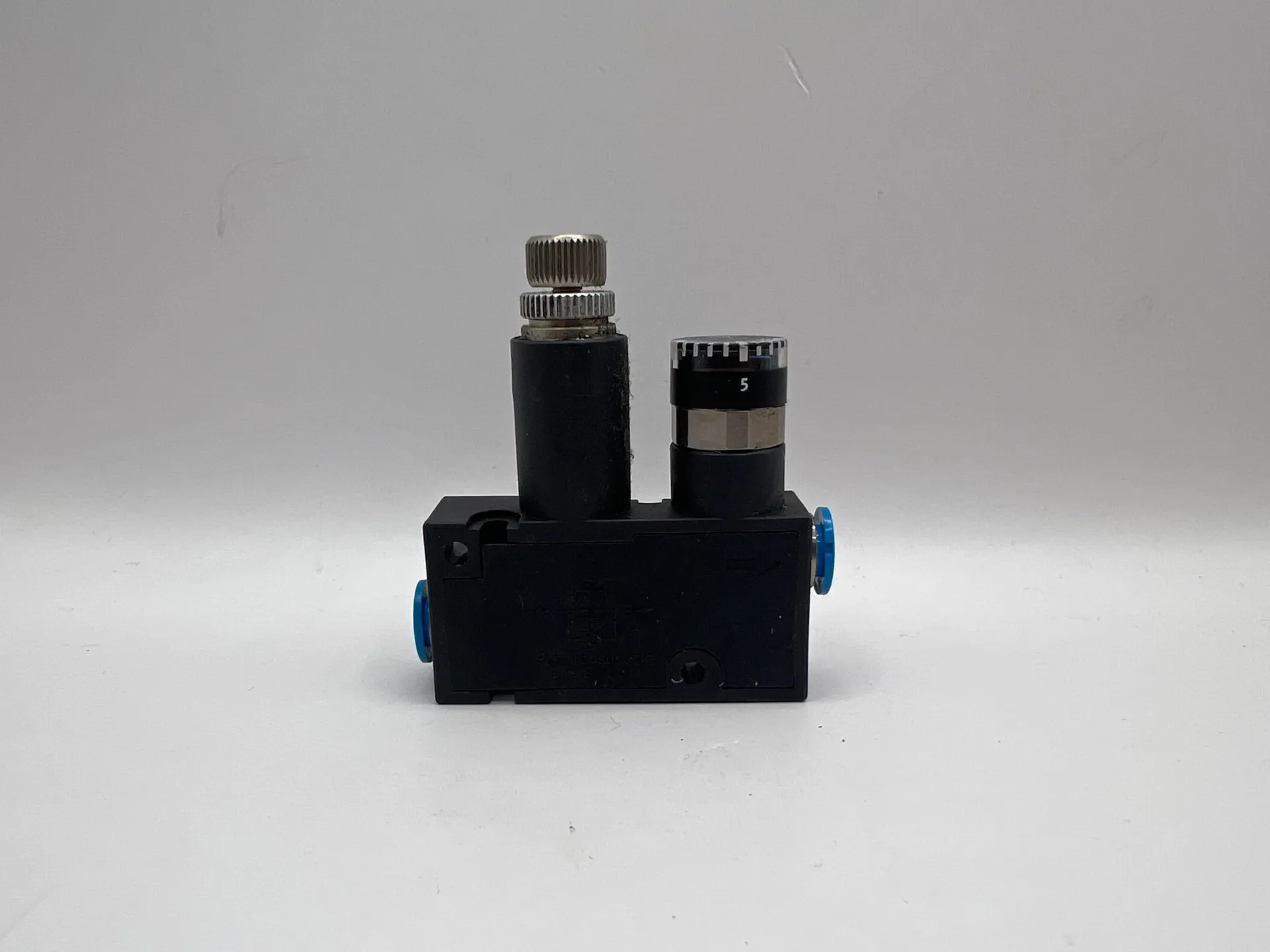 1x FESTO LRMA-QS-6 153496 Reducing Valves (LRMAQS6) - Thumbnail 5