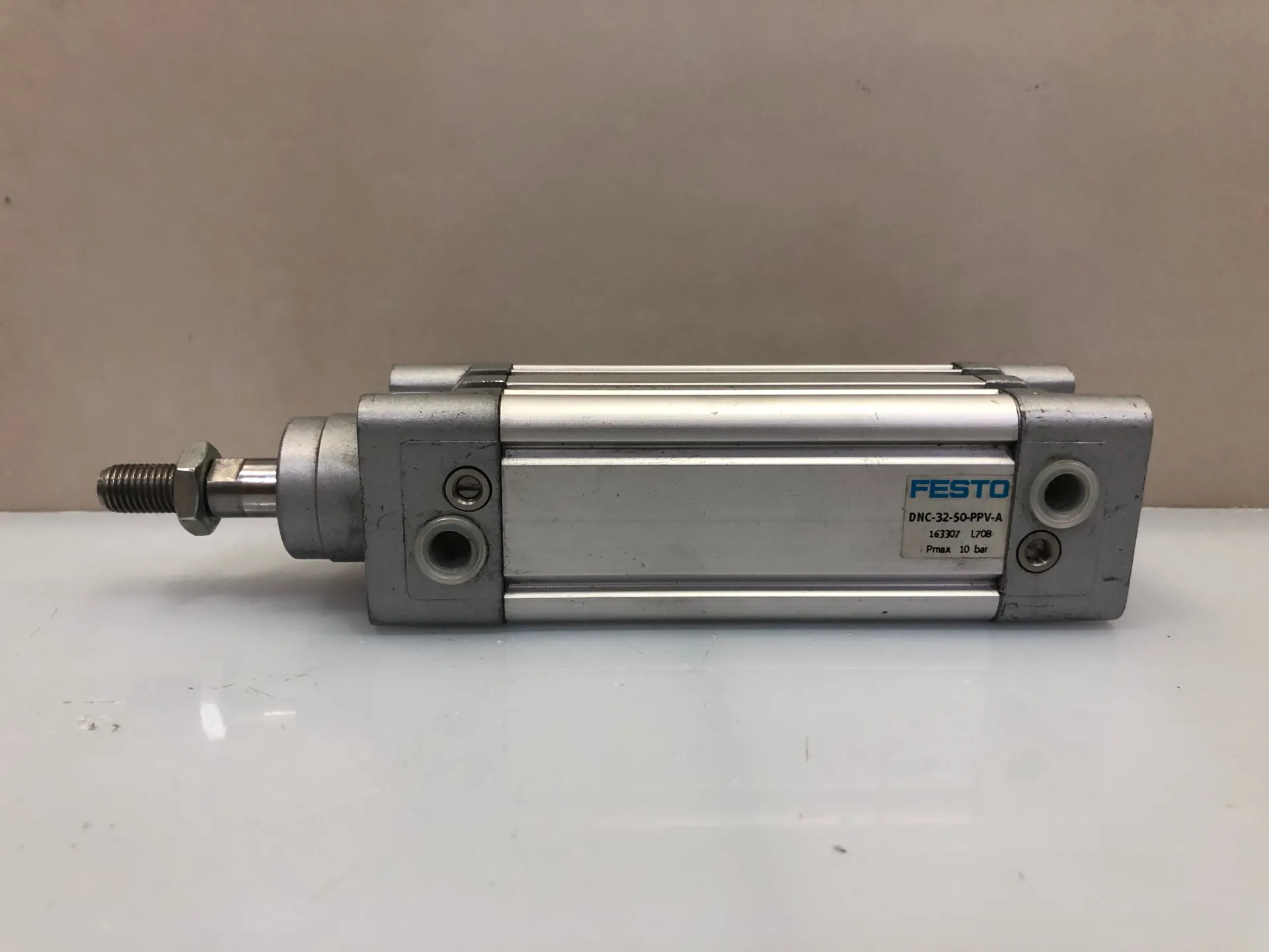 1x FESTO DNC-32-50-PPV-A 163307 Pneumatic Cylinder – 32mm Bore 50mm Stroke - Thumbnail 2