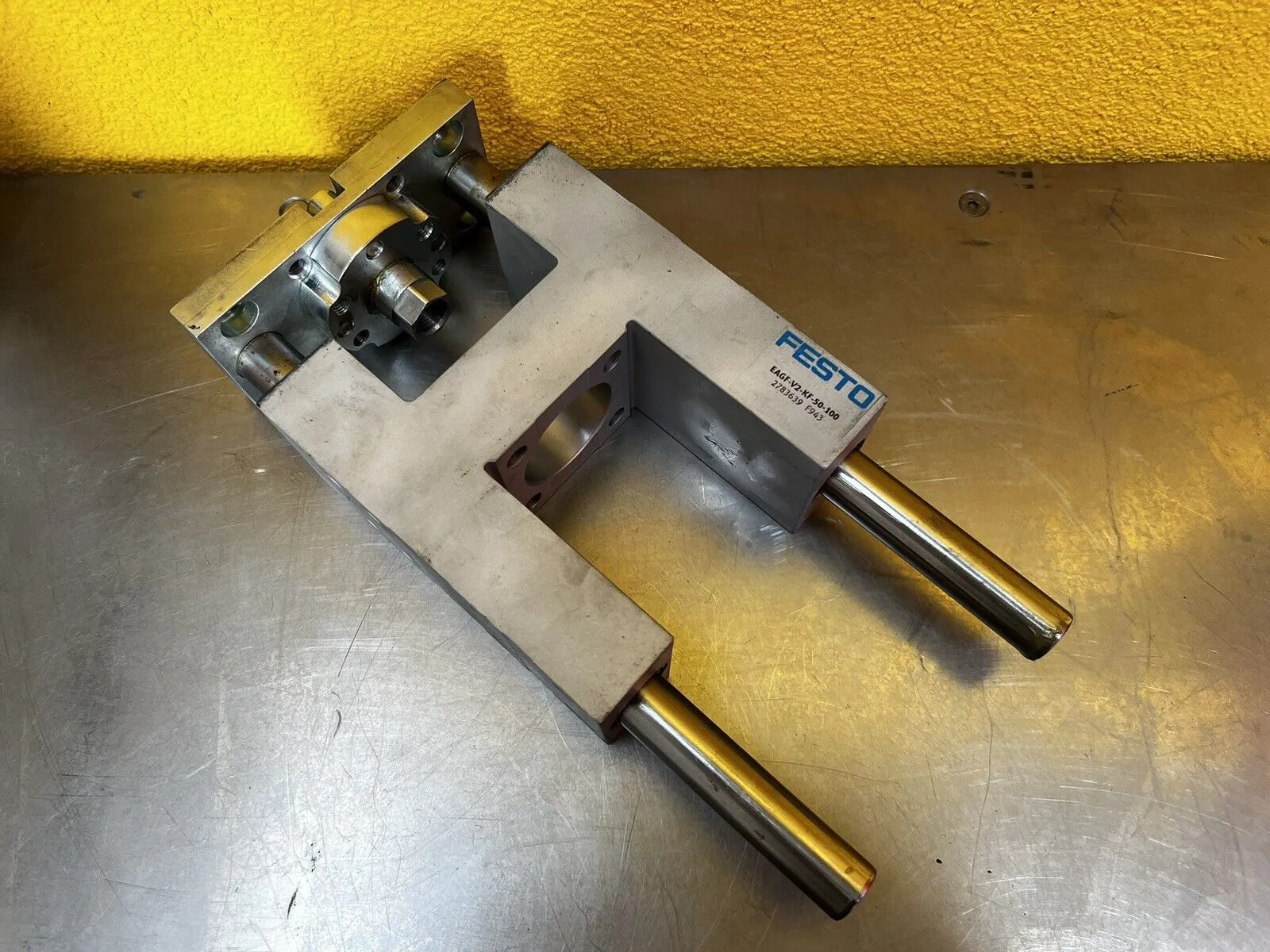 Festo EAGF-V2-KF-50-100 Guide Unit – For 50mm Bore Cylinders, 100mm Stroke - Thumbnail 2