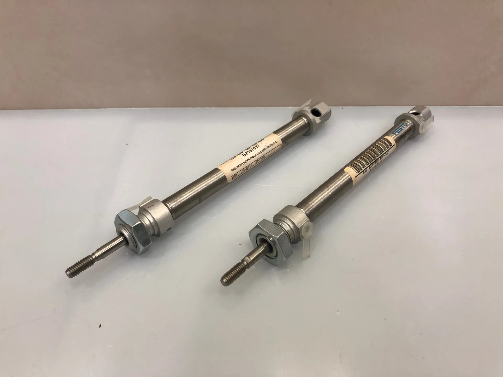FESTO DSNU-12-100-P-A CYLINDER 19194 - Thumbnail 2