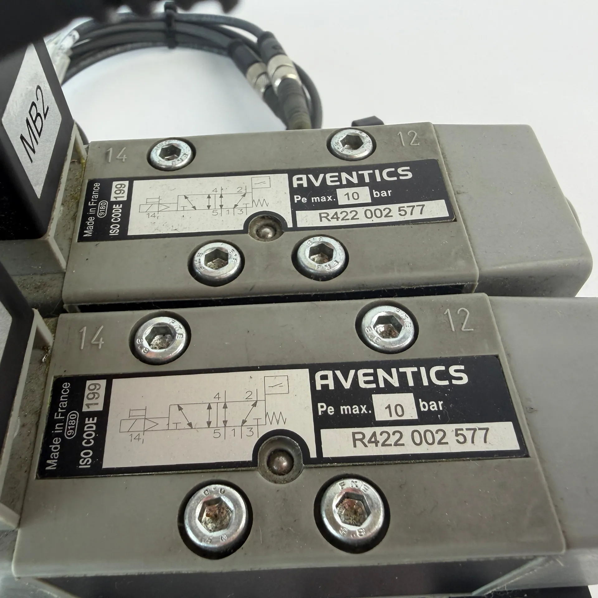 AVENTICS Dual 5/2 Directional Valve R422 002 577 w/ Valve Island R422 003 624 + Sensors - Thumbnail 4