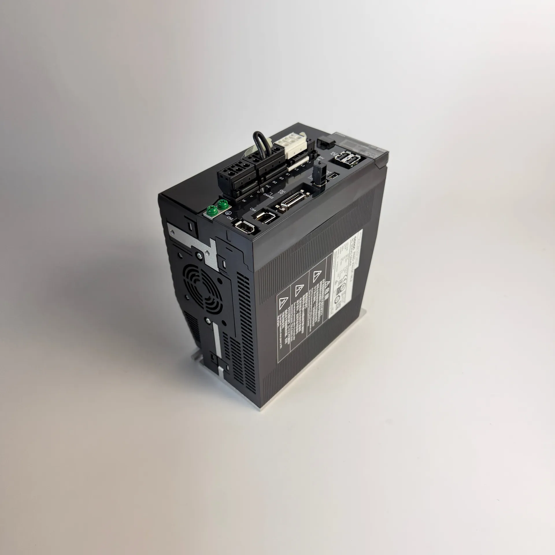 Omron R88D-KN15F-ML2 Accurax G5 1.5kW 400V AC Servo Driver MECHATROLINK-II - Thumbnail 4