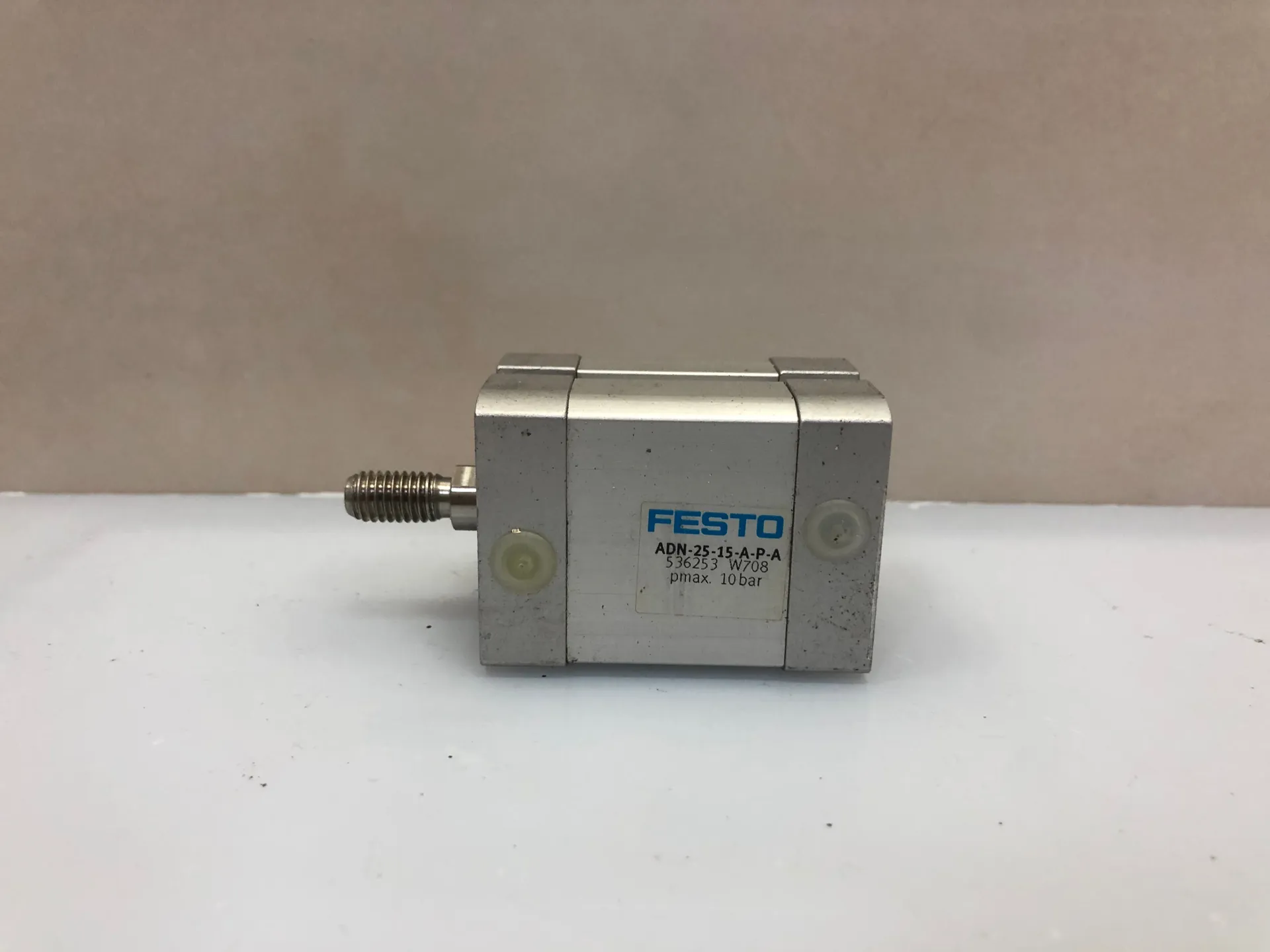 1x FESTO ADN-25-15-A-P-A 536253 Compact Air Cylinder 25mm Bore 15mm Stroke - Thumbnail 3