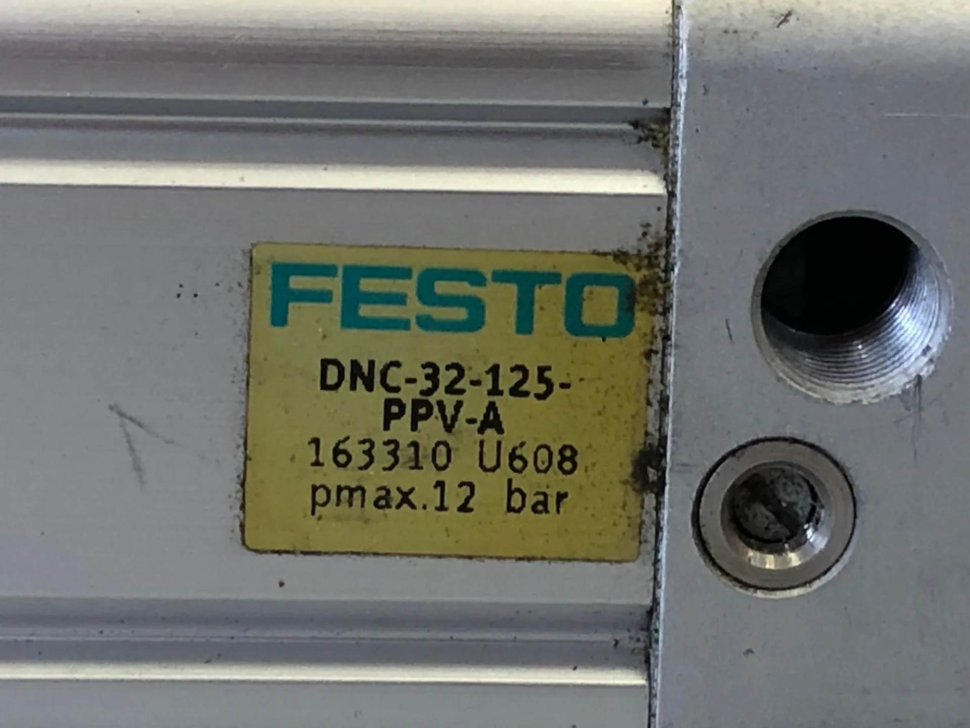FESTO DNC‑32‑125‑PPV‑A ISO Cylinder – 32 mm Bore, 125 mm Stroke (P/N 163310) - Thumbnail 3