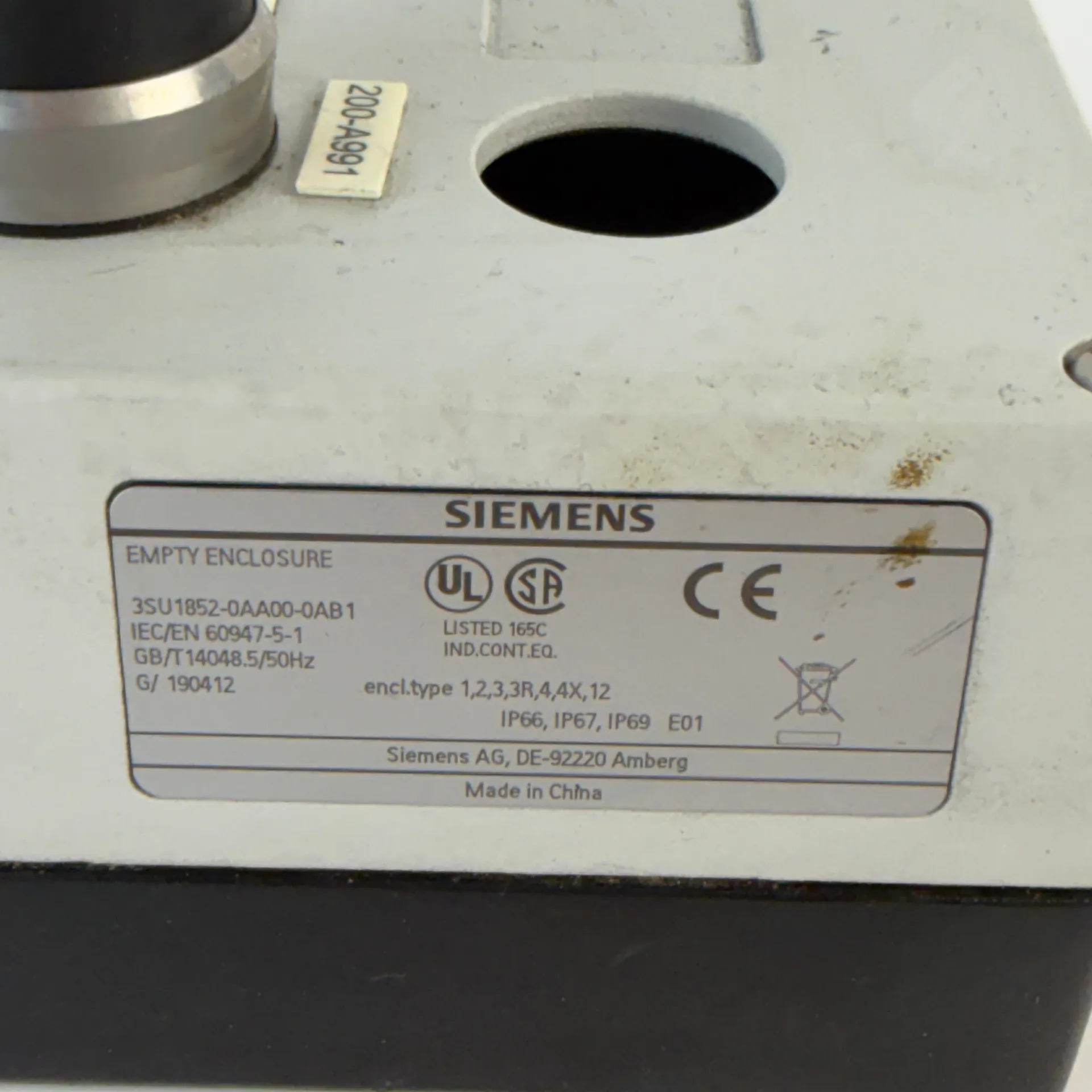 Siemens 3SU1852-0AA00-0AB1 SIRIUS ACT Metal Control Station Enclosure with Key Selector - Thumbnail 7