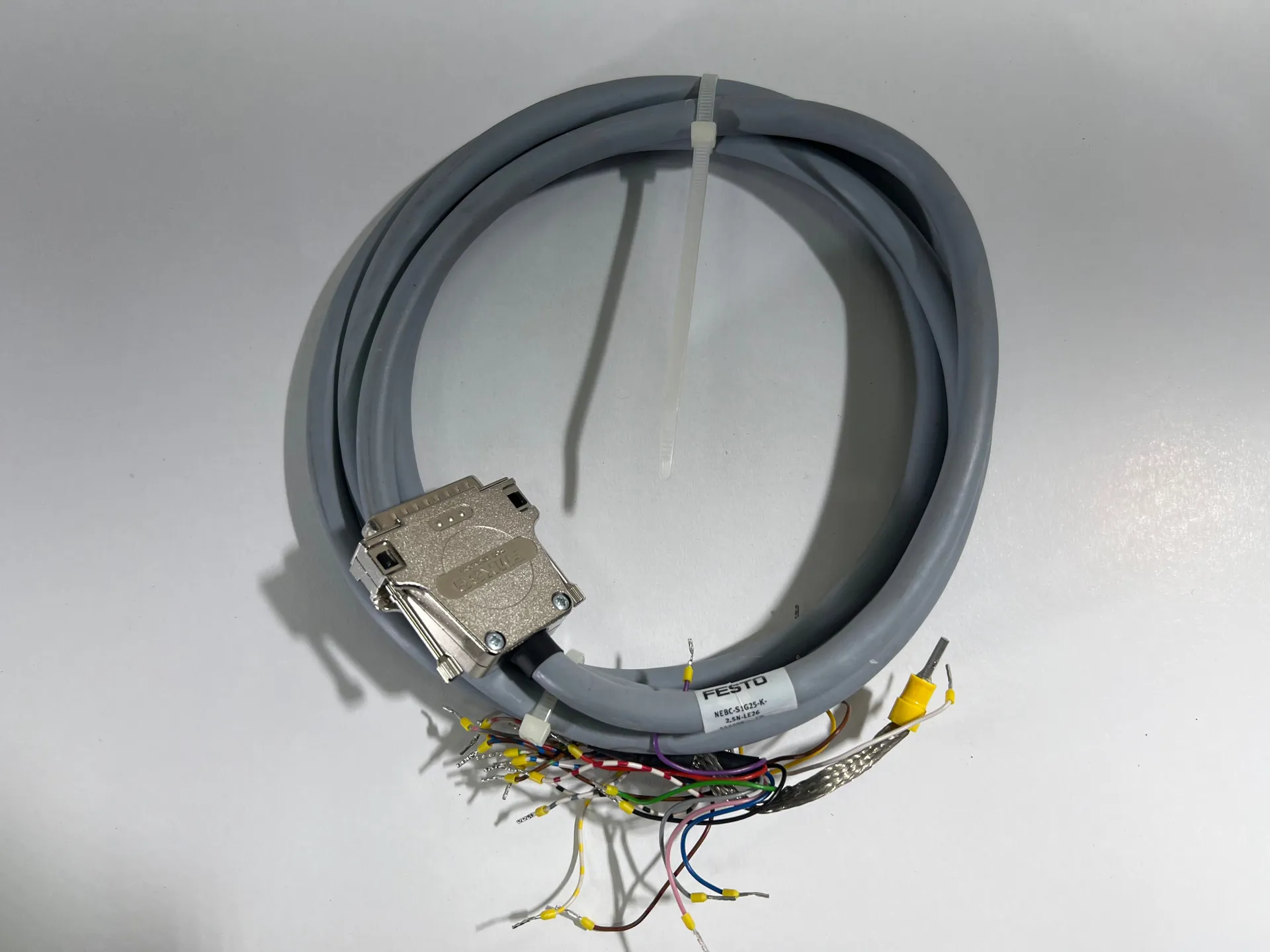 Festo NEBC-S1G25-K-2.5-N-LE26 Control Line Cable 552254