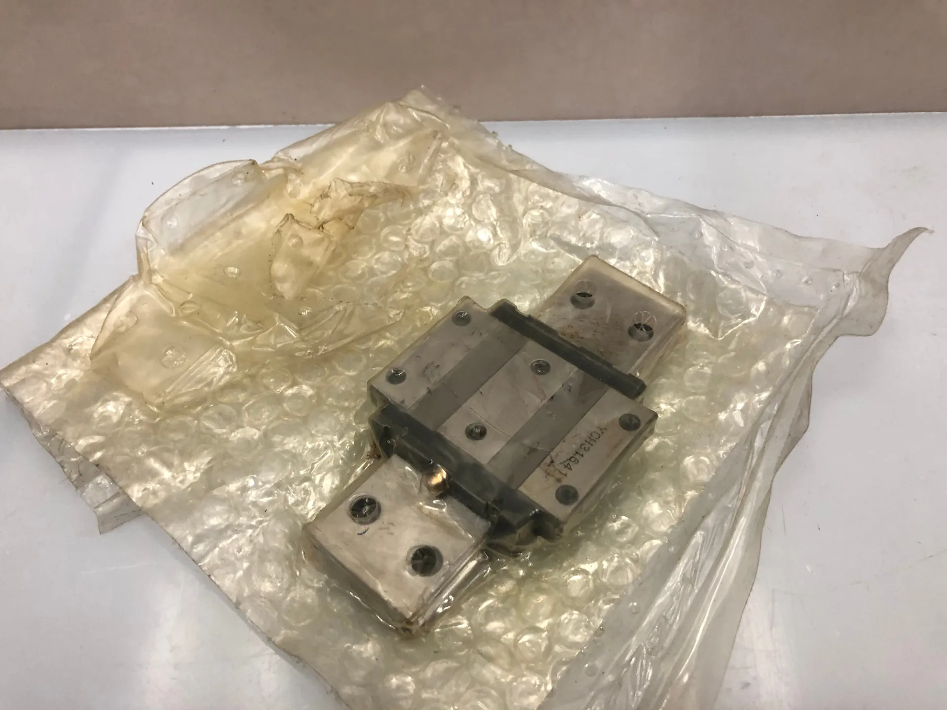 NEW THK SHW21 Linear Guide Block with 130mm Rail - Image 1