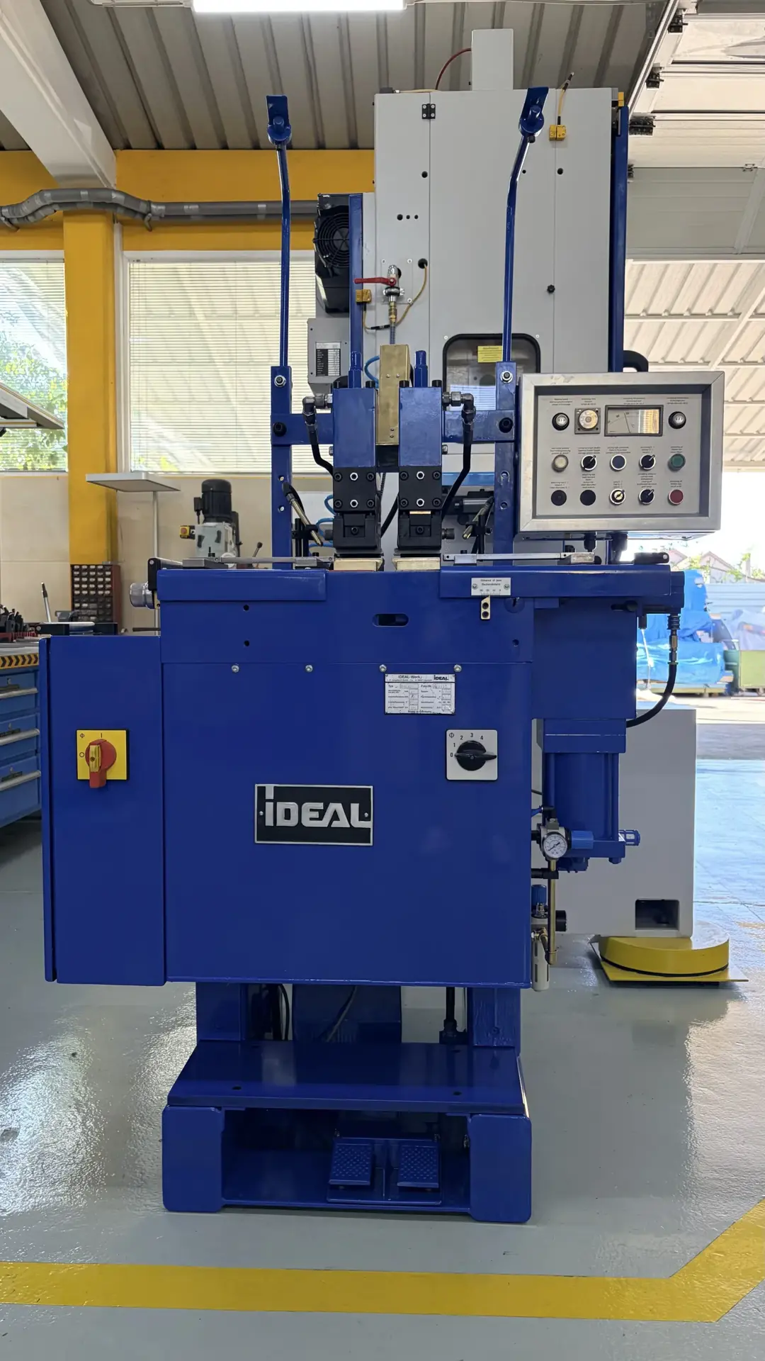 iDEAL BAS 120 Band Saw Blade Welder, Blades 25-120 mm, Hydraulic Clamping - Thumbnail 2
