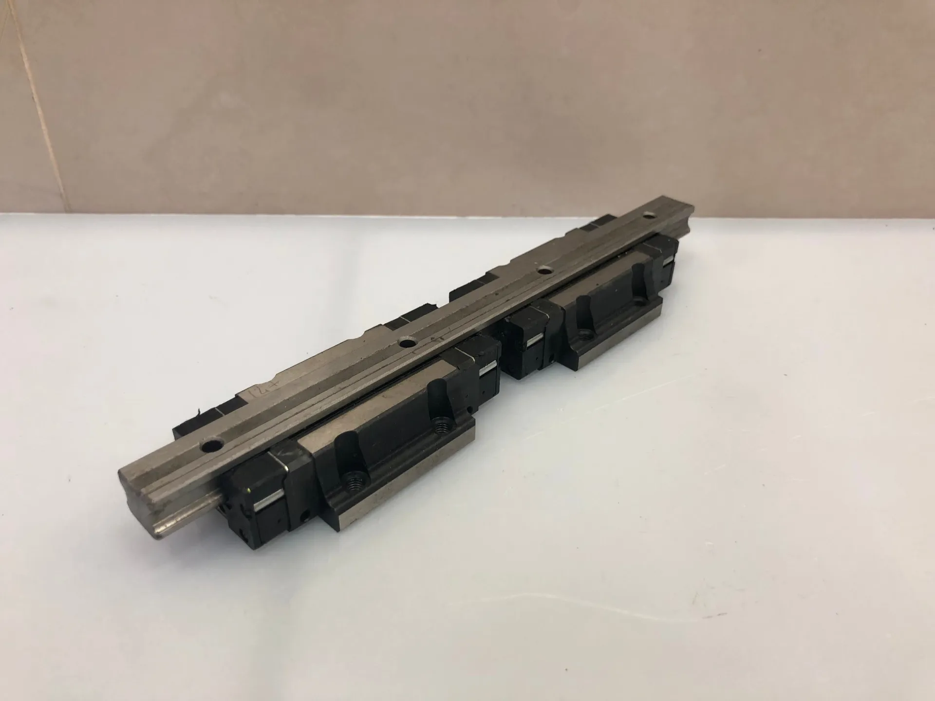 THK SHS15C Linear Guide – 2 Blocks on 220mm Rail | SHS15 Precision Slide System - Image 1