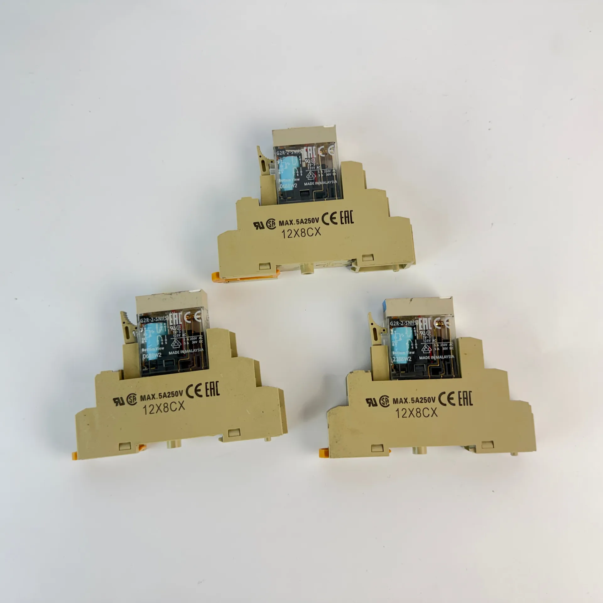 Lot of 3 Omron G2R-2-SNI(S) 24VDC Relay w/ P2RF-08-E Socket DIN Rail Mount - Thumbnail 3