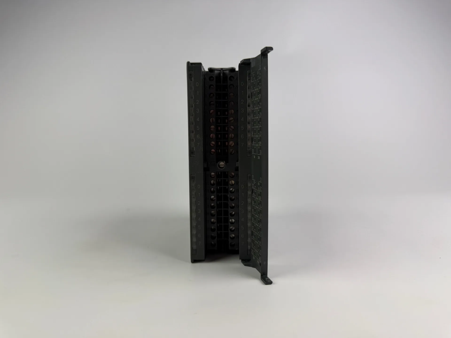 Siemens SIMATIC S7 6ES7 322-1BL00-0AA0 Digital Output Module - Thumbnail 5
