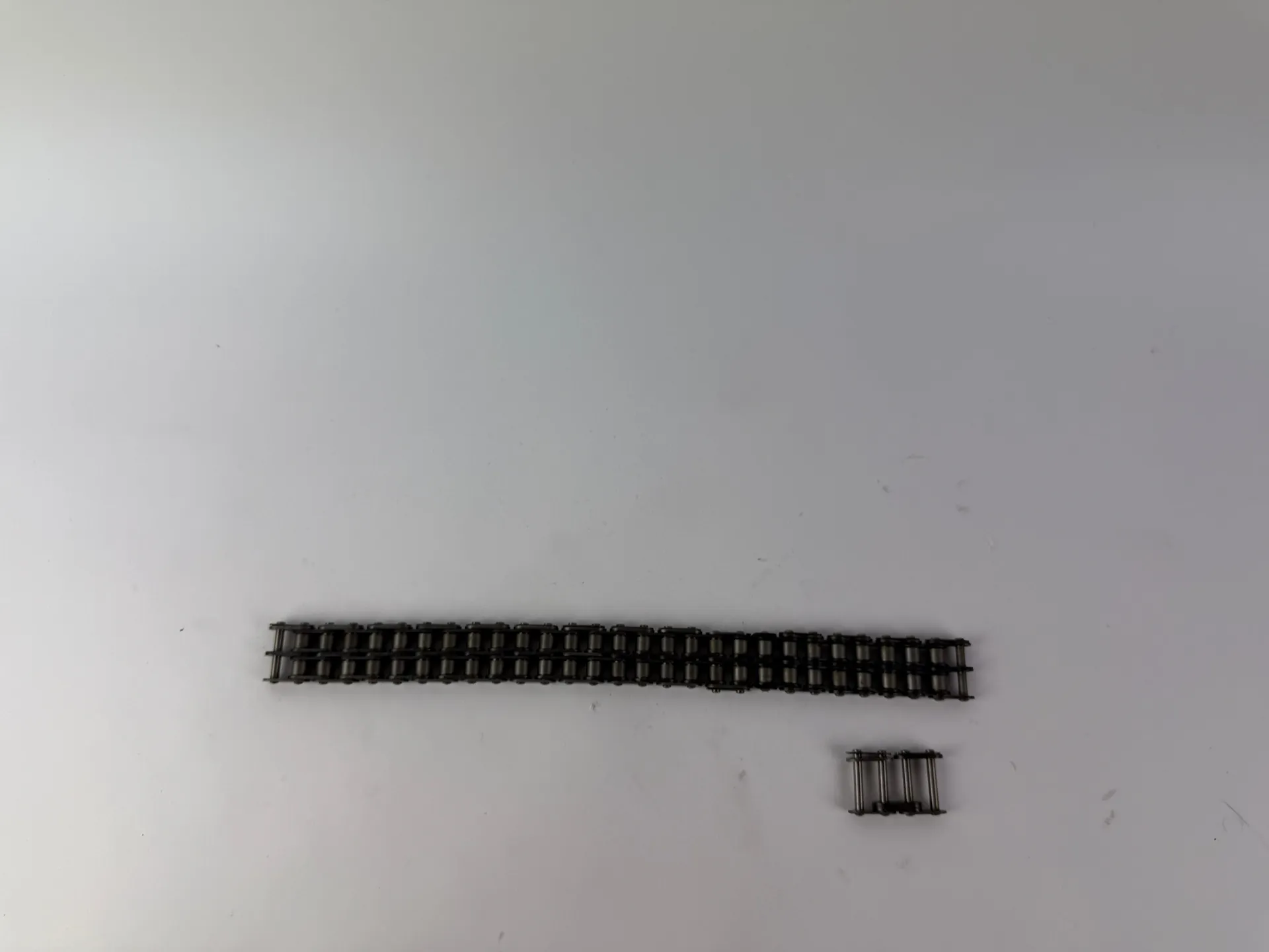 Renold England Double Roller Chain 22mm Width 27cm Length Industrial Chain - Thumbnail 3