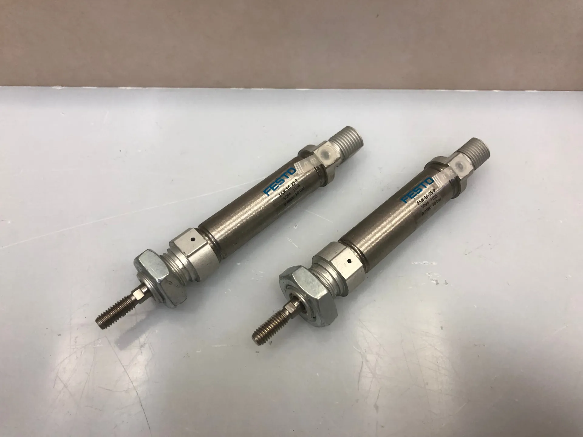 Festo ESN-16-25-P Pneumatic Round Cylinder 16mm Bore 25mm Stroke – 5096 - Image 1