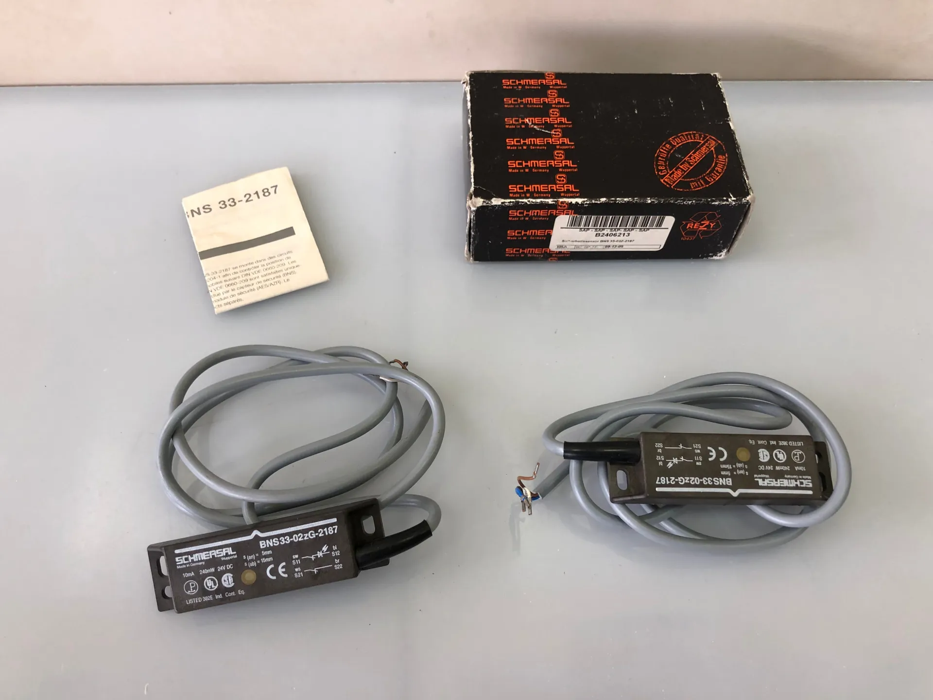 Schmersal BNS 33-02ZG-2187 Magnetic Safety Switch – Coded Non-Contact - Thumbnail 3