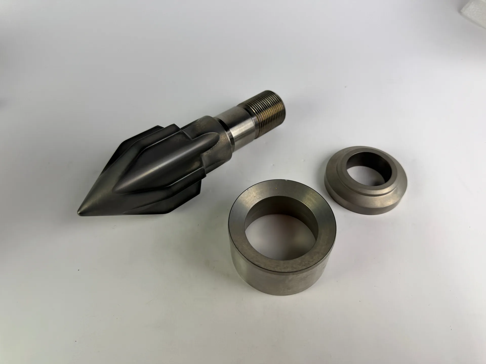 Feedscrew Schneckenspitze Nozzle fi70 mm + 2 Rings – NEW - Image 1