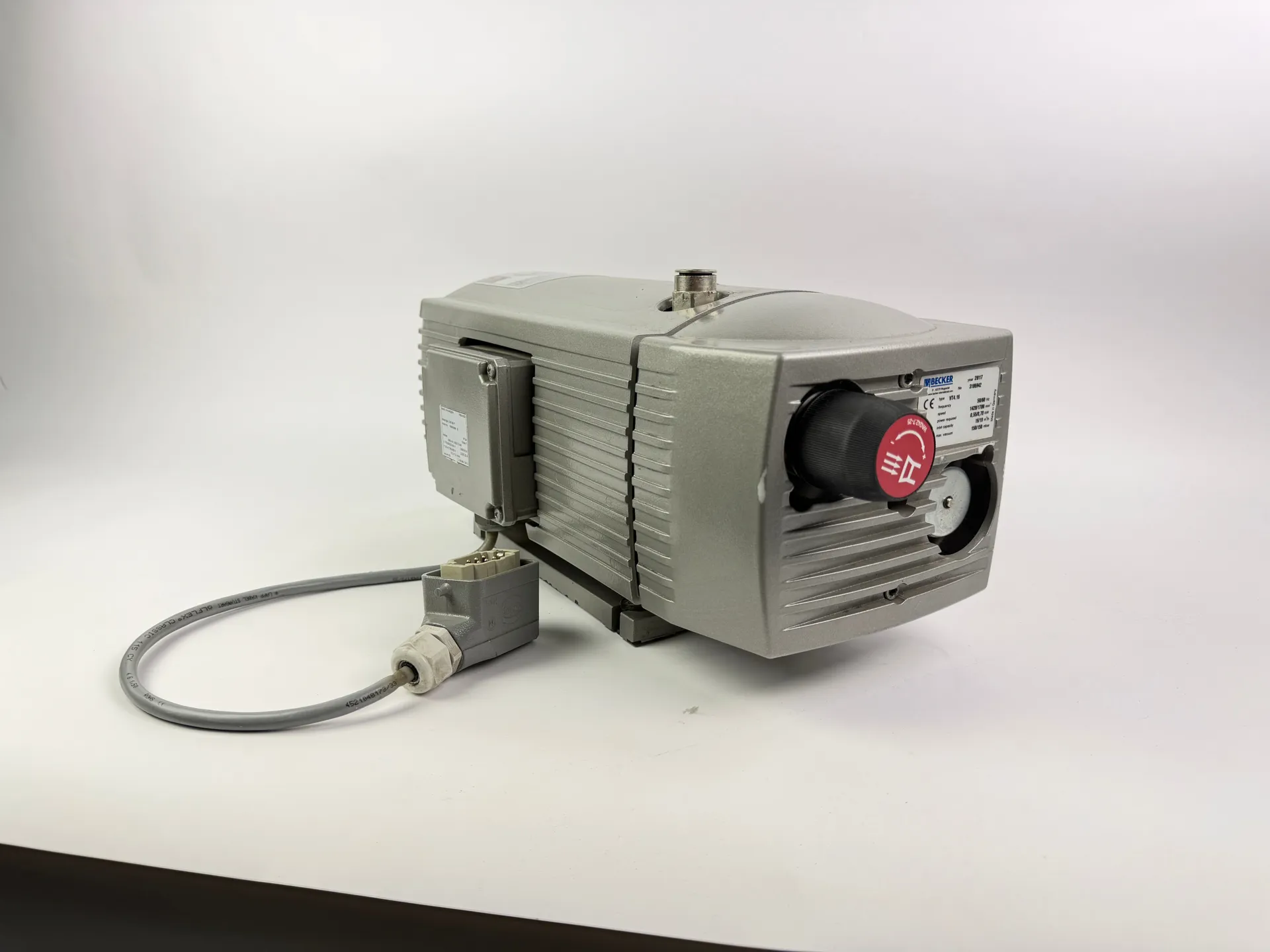 Becker VT4.16 Rotary Vane Vacuum Pump 0.55/0.70kW 3-Phase 16-19 m³/h 2017