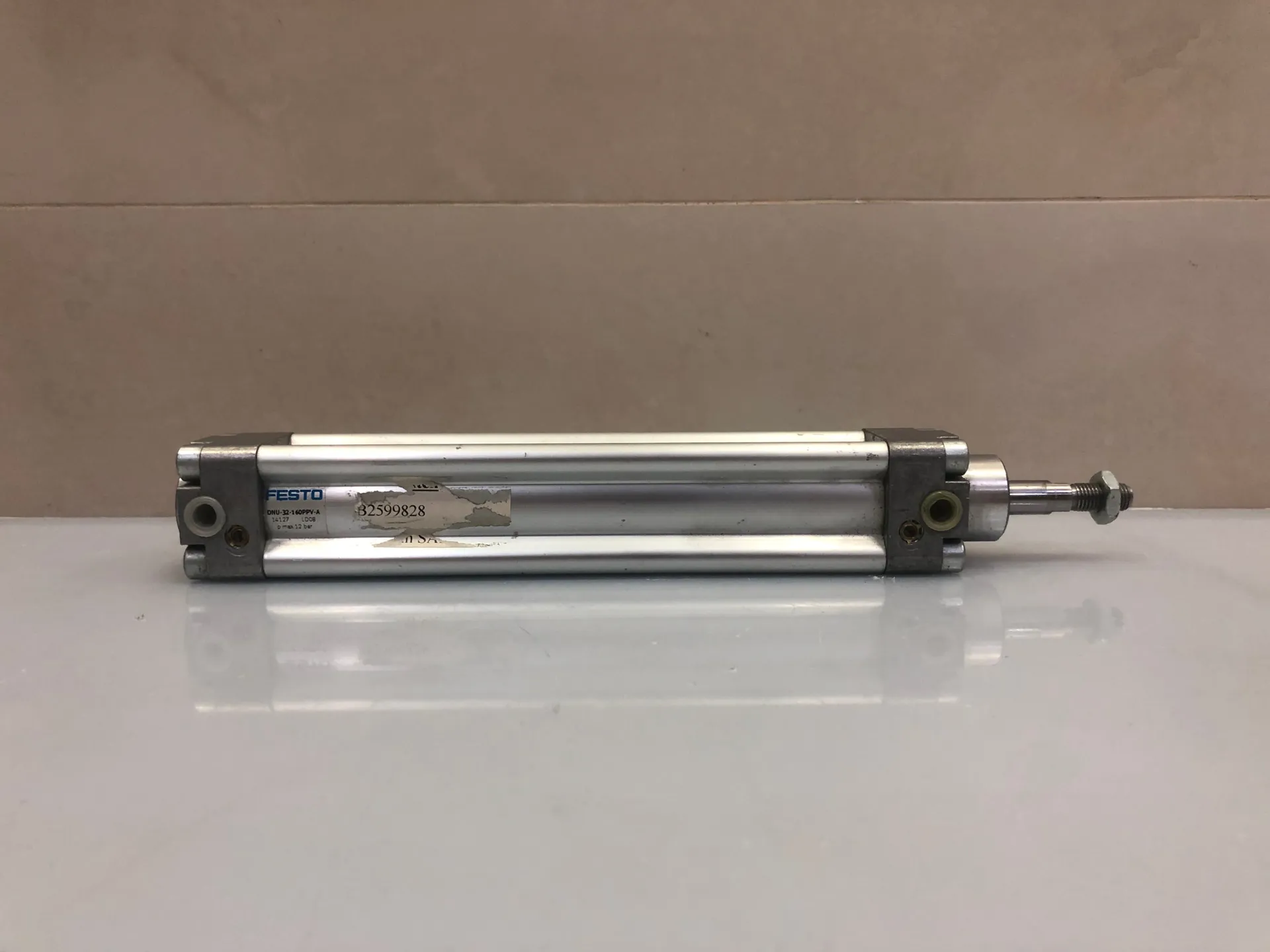 FESTO DNU‑32‑160‑PPV‑A ISO Cylinder – 32 mm Bore, 160 mm Stroke (P/N 14127, up to 12 bar) - Image 1