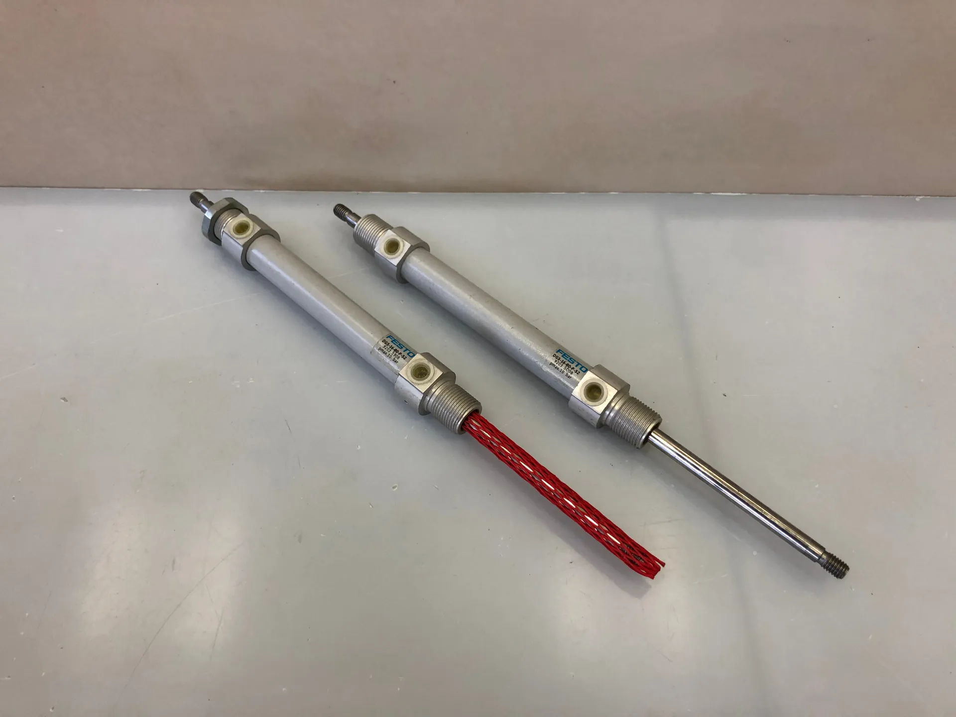 Festo DGS-16-80-P-S2 9203 Pneumatic Cylinder 16mm Bore 80mm Stroke - Thumbnail 2