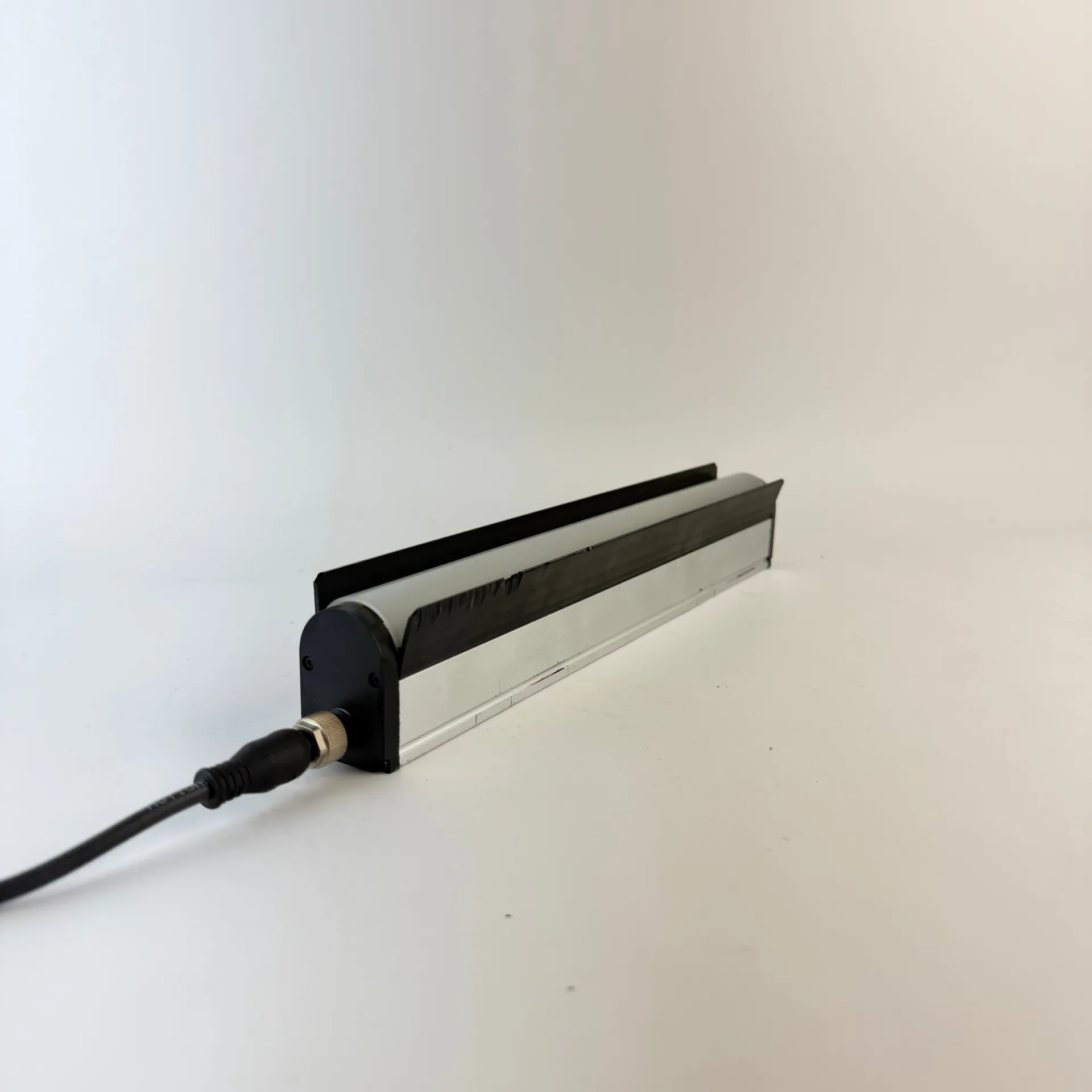Banner Engineering WLB32C285EPBQ WLB32 LED Workstation Light Bar 285mm 12-30VDC - Thumbnail 4
