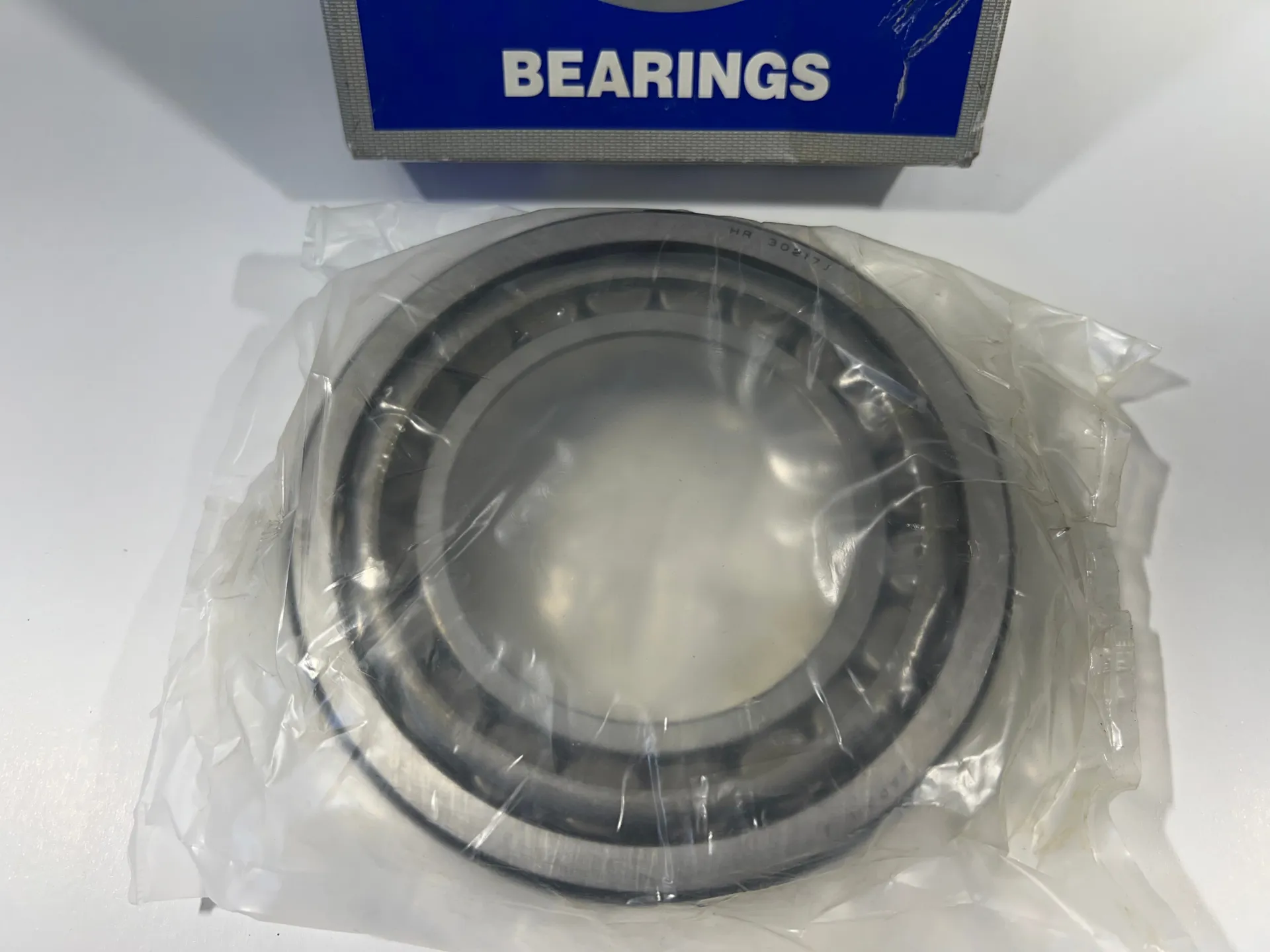 NSK HR30217J Tapered Roller Bearing – NEW - Thumbnail 2
