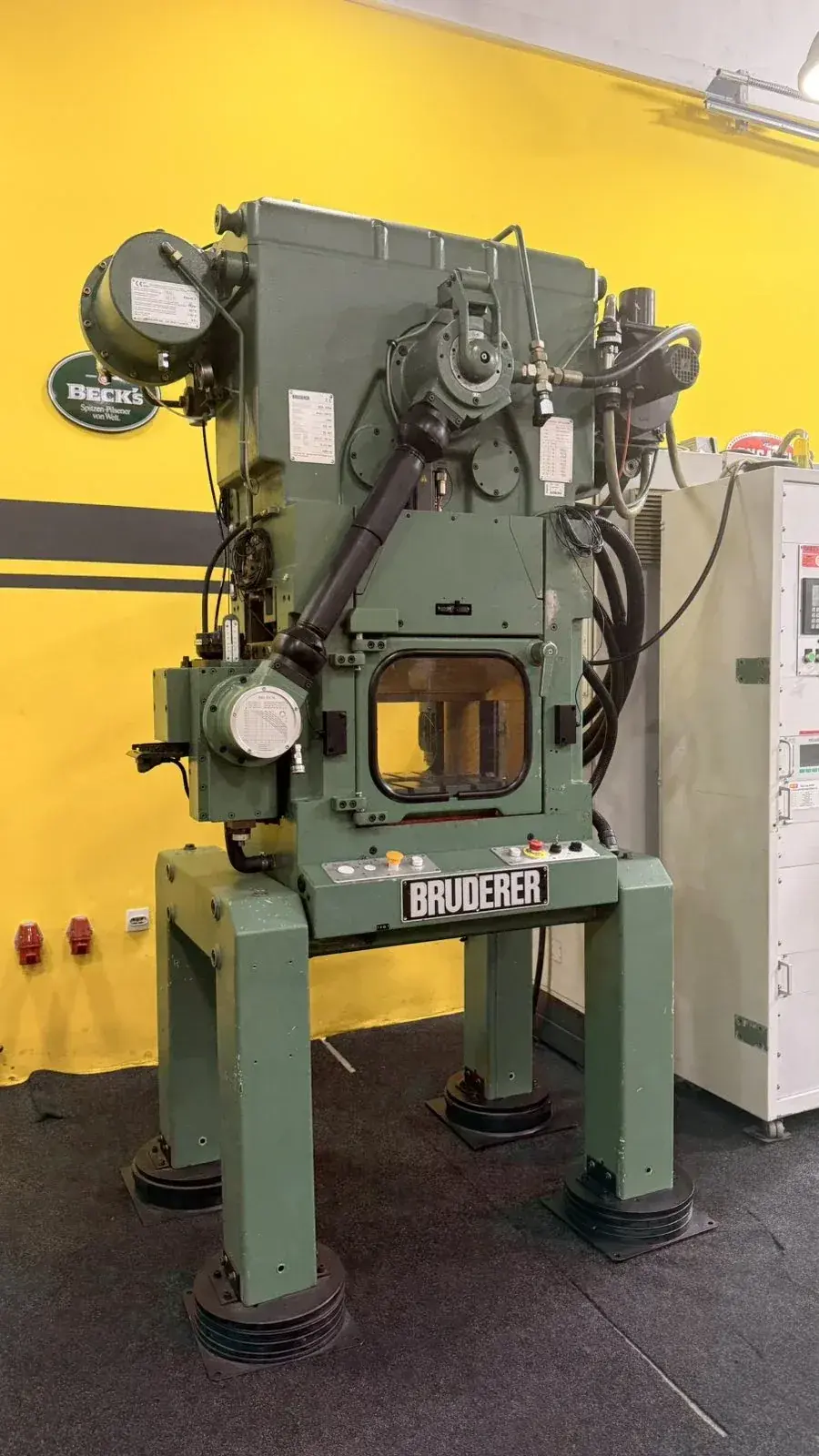 Bruderer BSTA 200M High-Speed Stamping Press 200 kN, 1,800 spm with BBV 101/75 Feeder