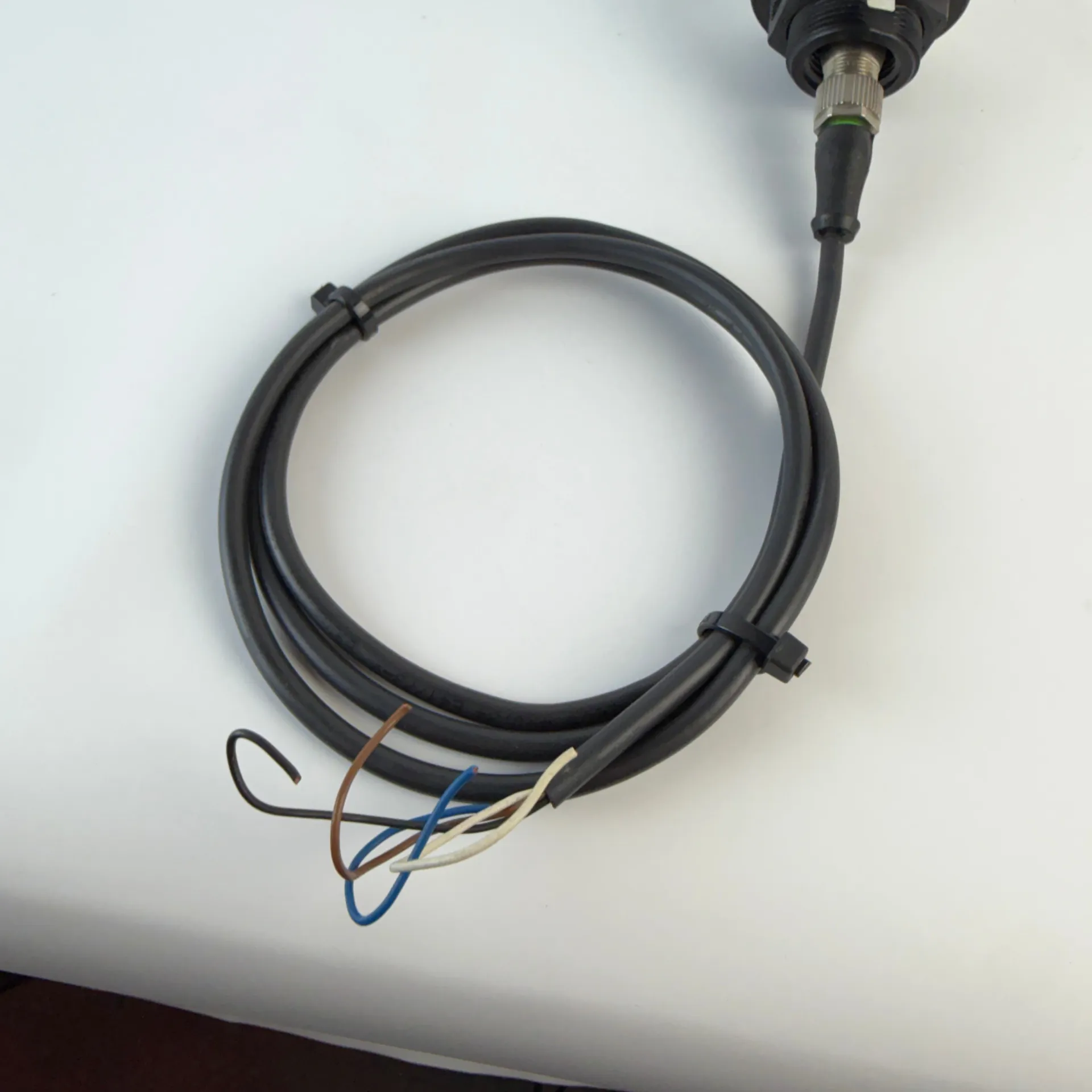 Lot of 2 Banner WL50-2PWM LED Work Lights 12-30V DC PWM Dimmable 30mm Base Mount - Thumbnail 5