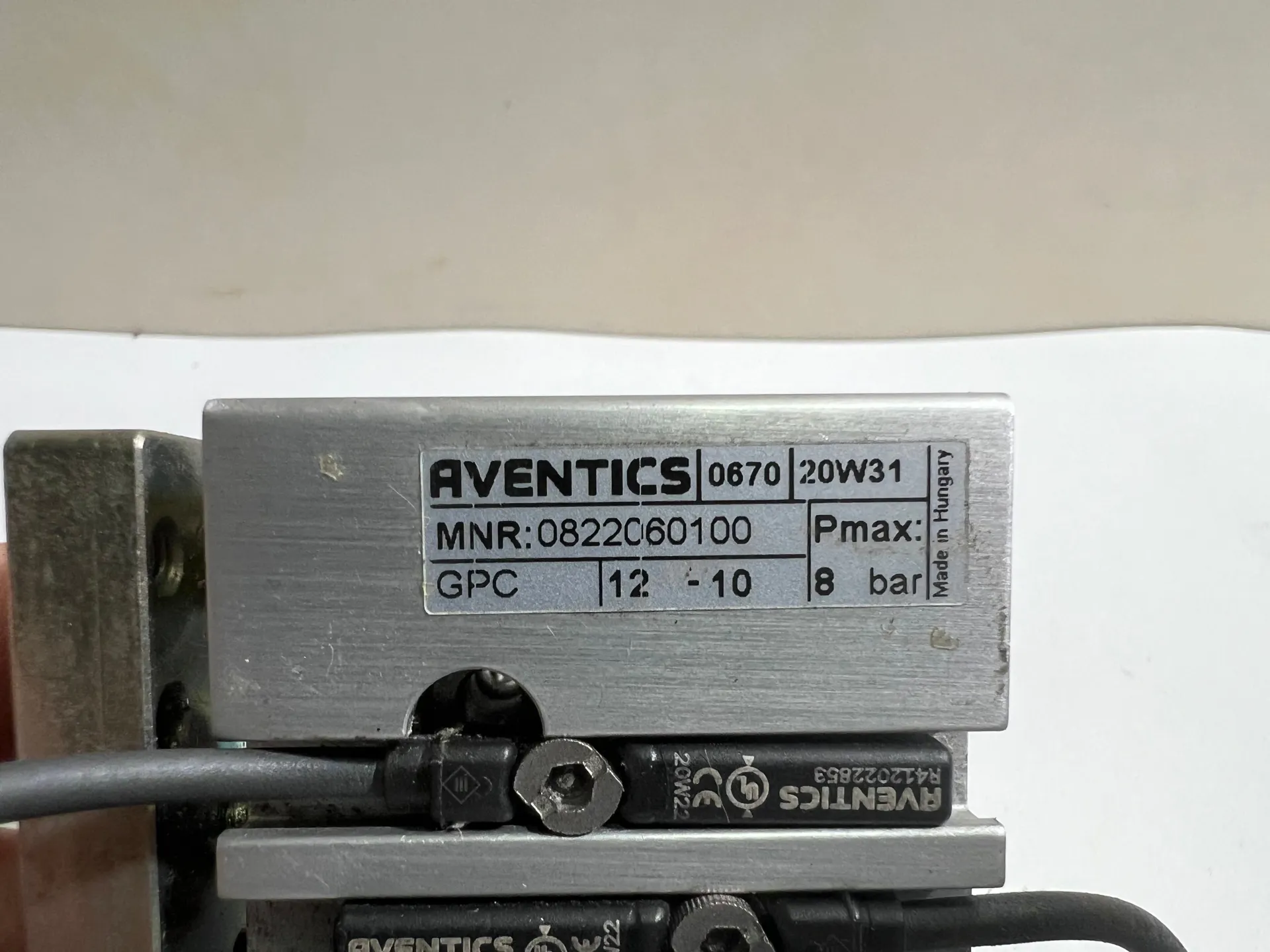 Aventics 0822060100 GPC-DA-012-0010-BV-BB Pneumatic Cylinder 8 Bar - Thumbnail 2