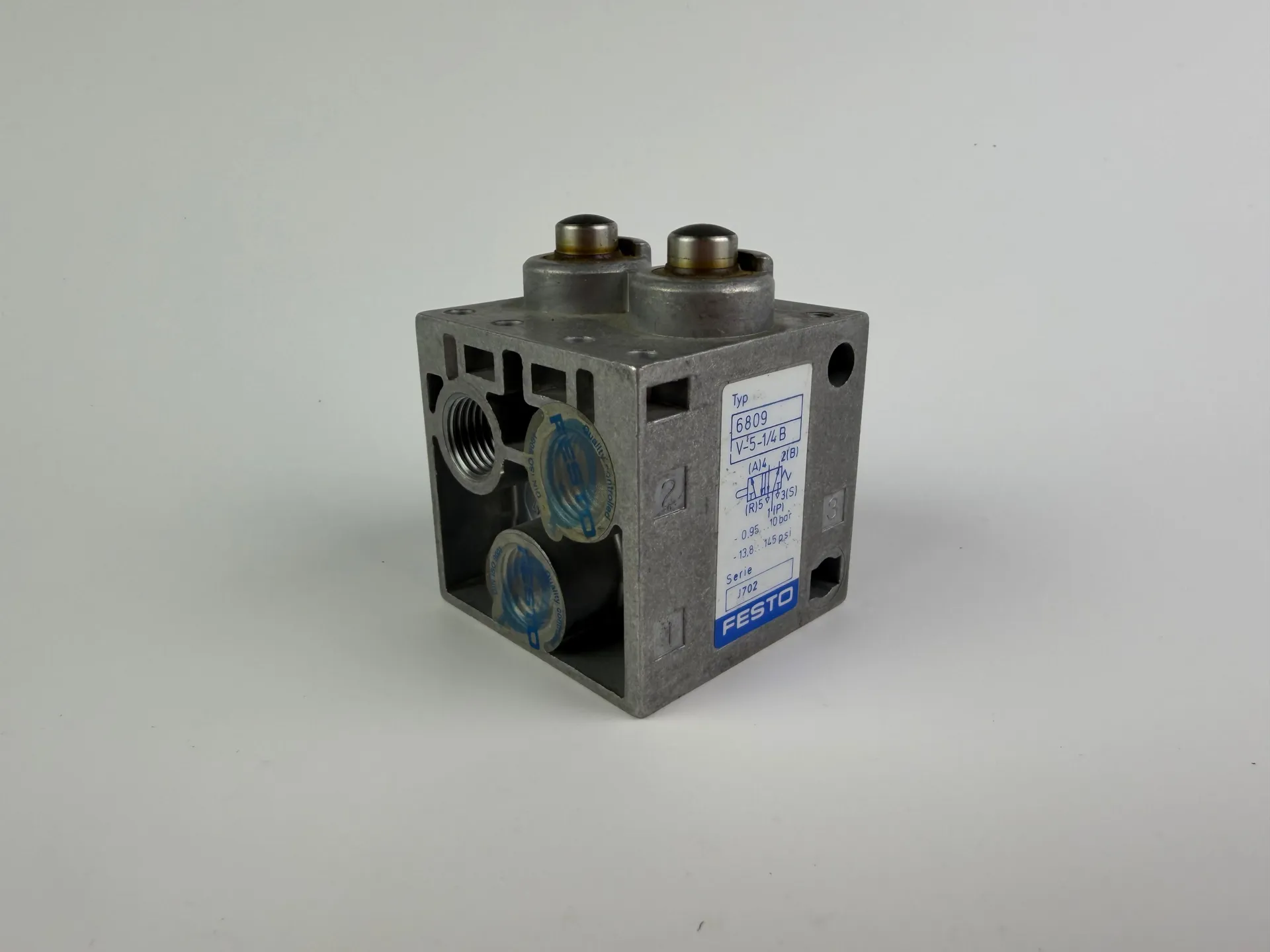 Festo 6809 V-5-1/4-B Stem Actuated Valve - Thumbnail 2