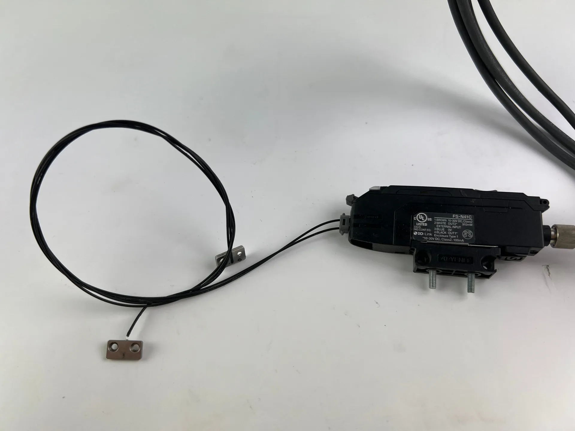 Keyence FS-N41C Fiber Optic Amplifier + 2 Sensor Heads + 190cm Cable (No Plastic Cover) - Thumbnail 2