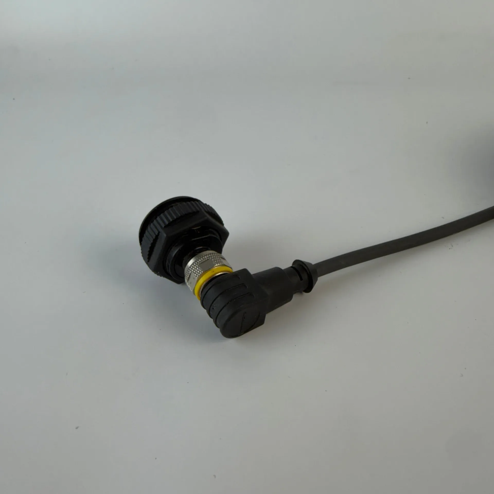 Banner S22LGRYPQ 3-Color LED Panel Mount Indicator 10-30VDC with TURCK 5m M12 Cable - Thumbnail 6