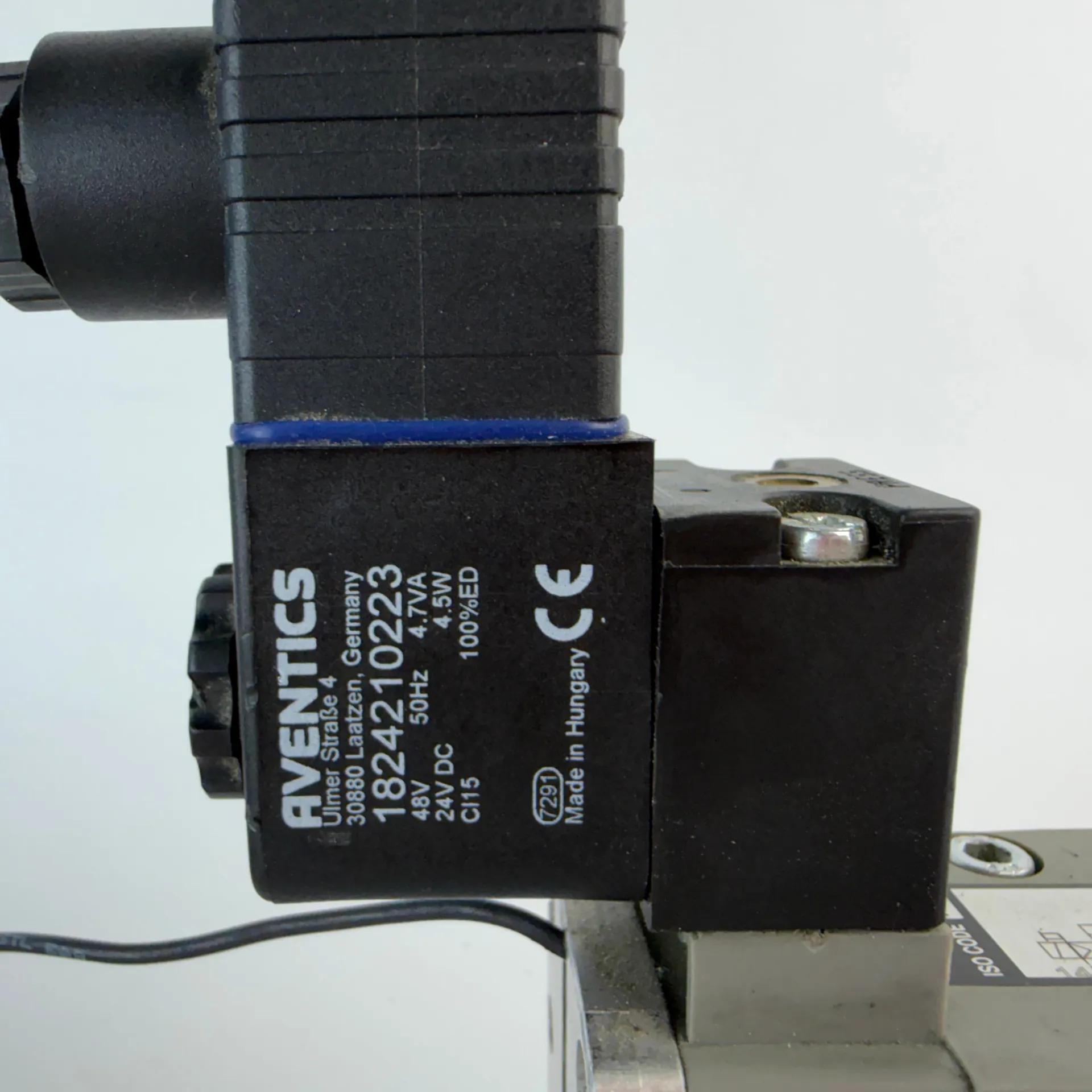 AVENTICS R422 002 577 Pneumatic Valve w/ Coil 1824210223 Sensor 275cm Cable - Thumbnail 6