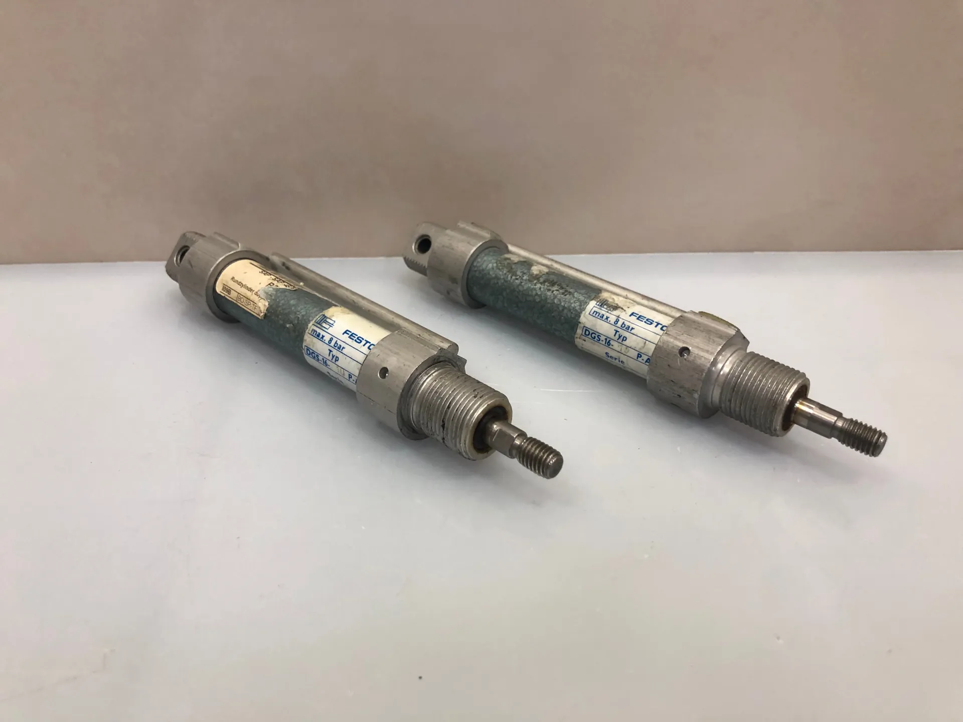 Festo DGS-16-10-P-A DGS1610PA 1089R Cylinder - Image 1