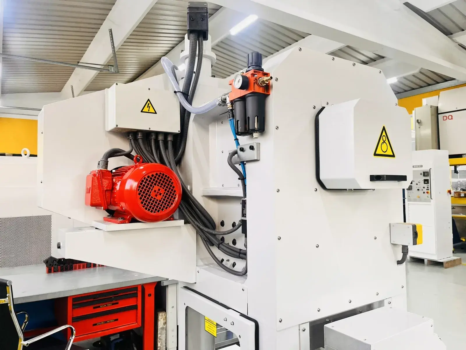 Mabu 25 VPR Automatic Punching Press 250 kN with Silicon SFS 200 Servo Feeder - Thumbnail 5