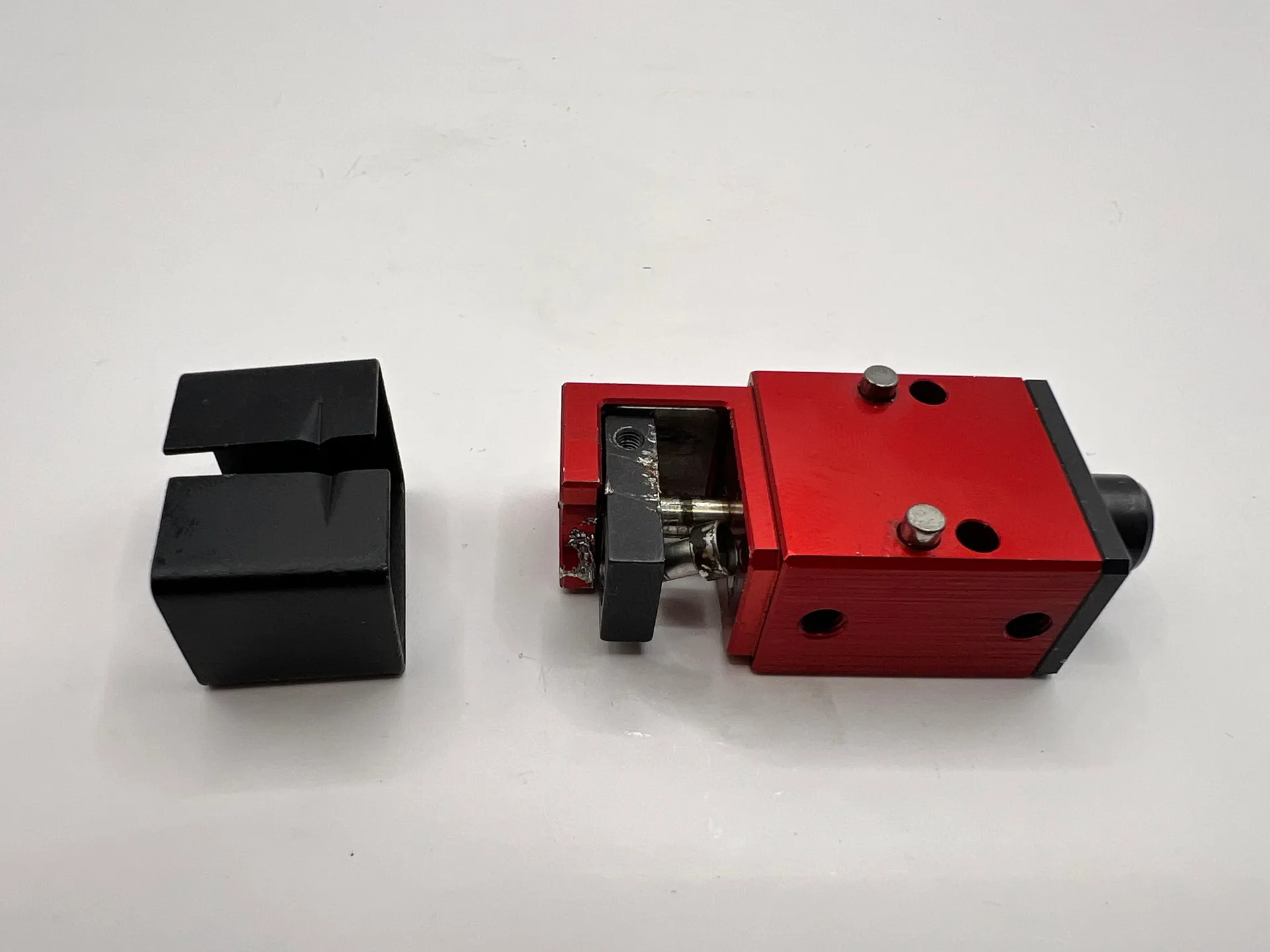 Afag GMQ12 1000061476 Pneumatic Parallel Gripper - Thumbnail 6