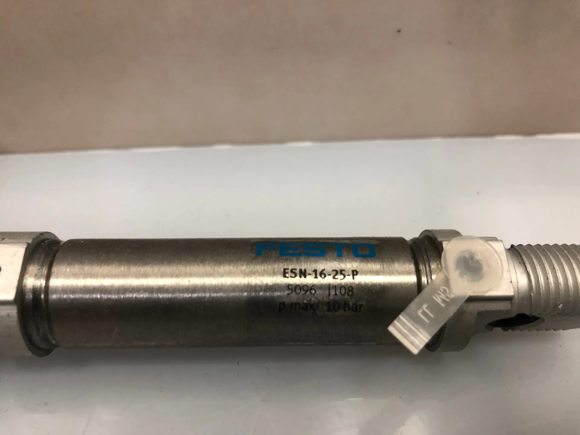 Festo ESN-16-25-P Pneumatic Round Cylinder 16mm Bore 25mm Stroke – 5096 - Thumbnail 3