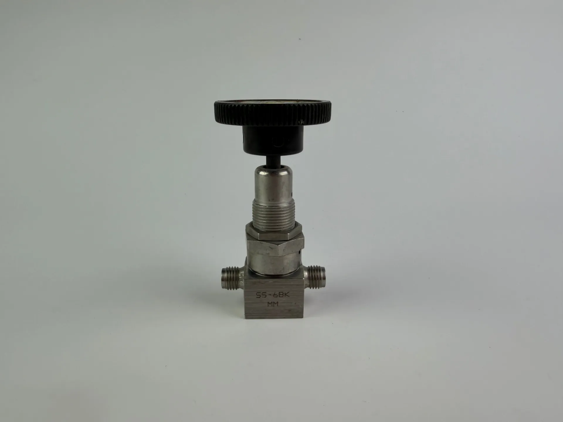 Nupro SS-6BK-MM Bellows Valve