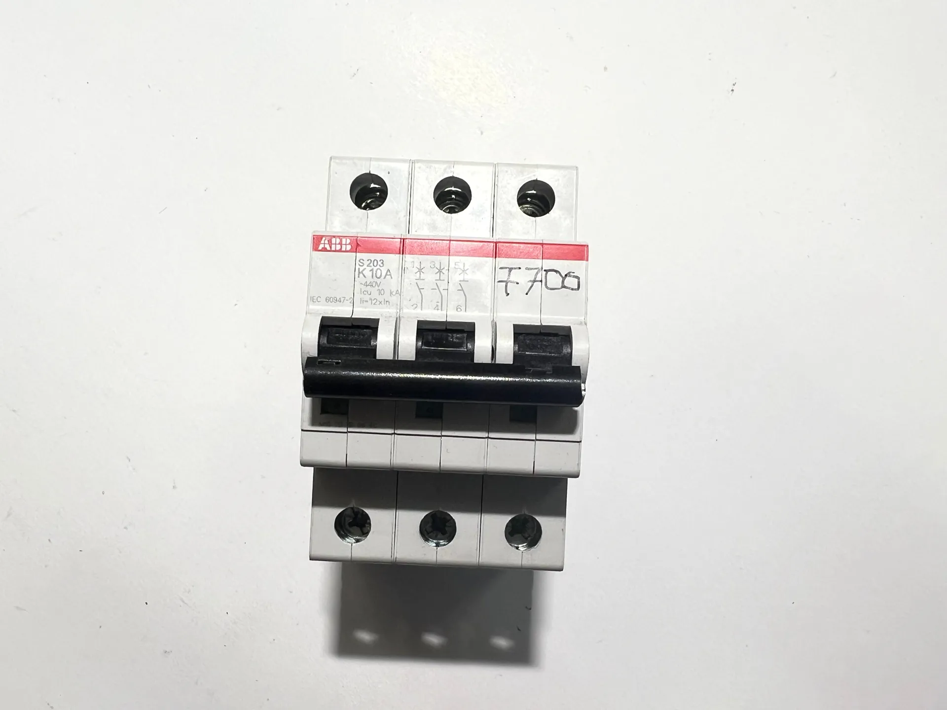 ABB 2CDS253001R0427 S203-K10 Circuit Breaker