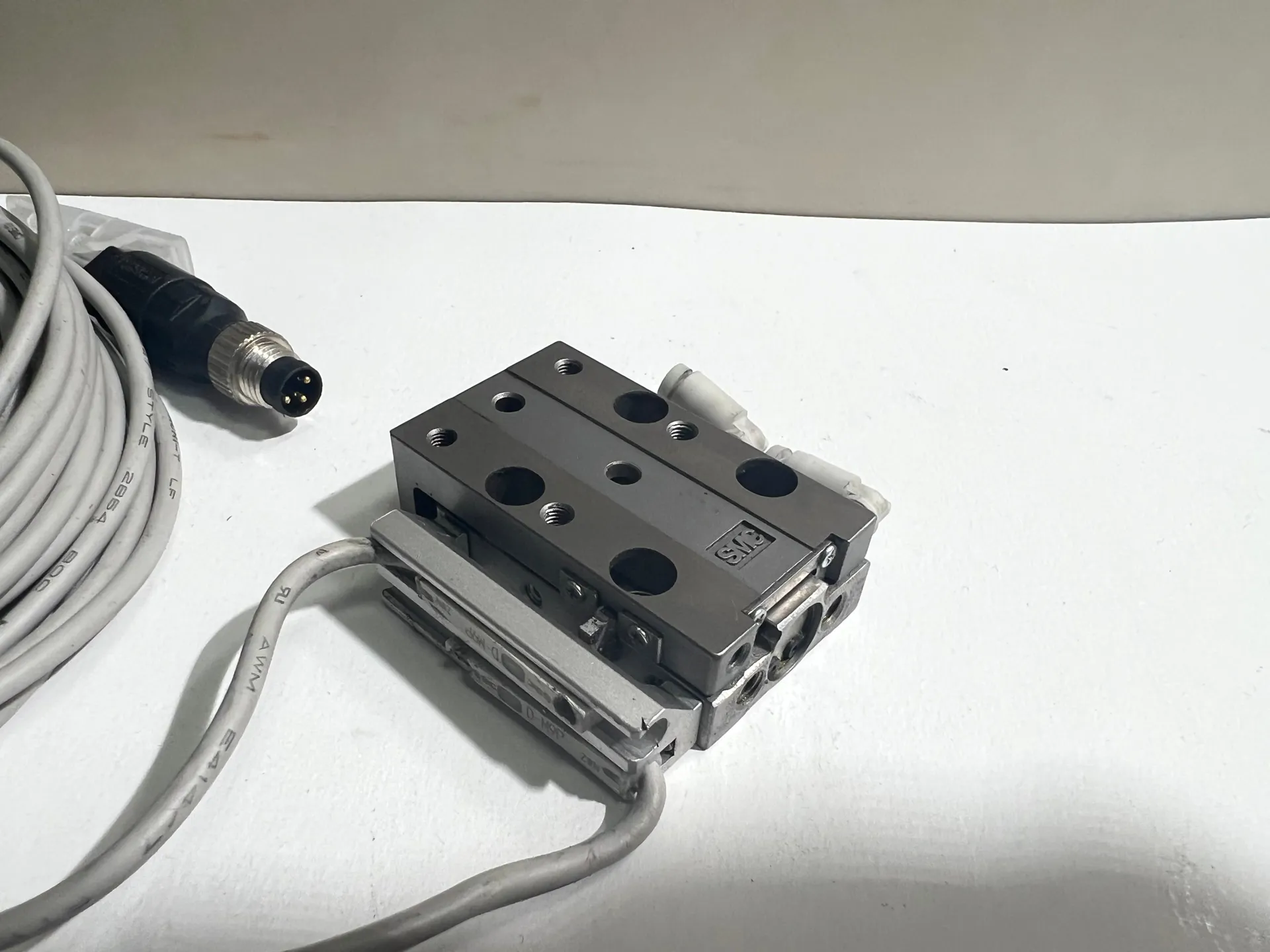SMC MXJ8-10 Precision Slide Cylinder with Sensor & 3m Cable - Image 1