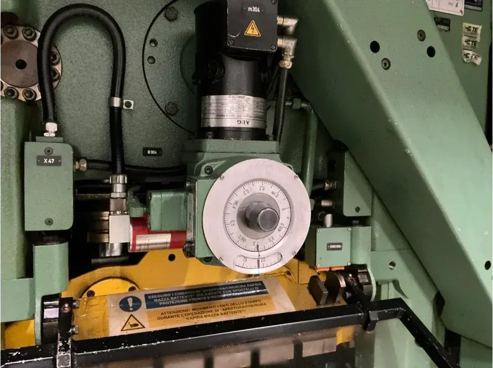 Bruderer BSTA 25 EL High-Speed Stamping Press 250 kN with BBV 190/85 Feeder - Thumbnail 9