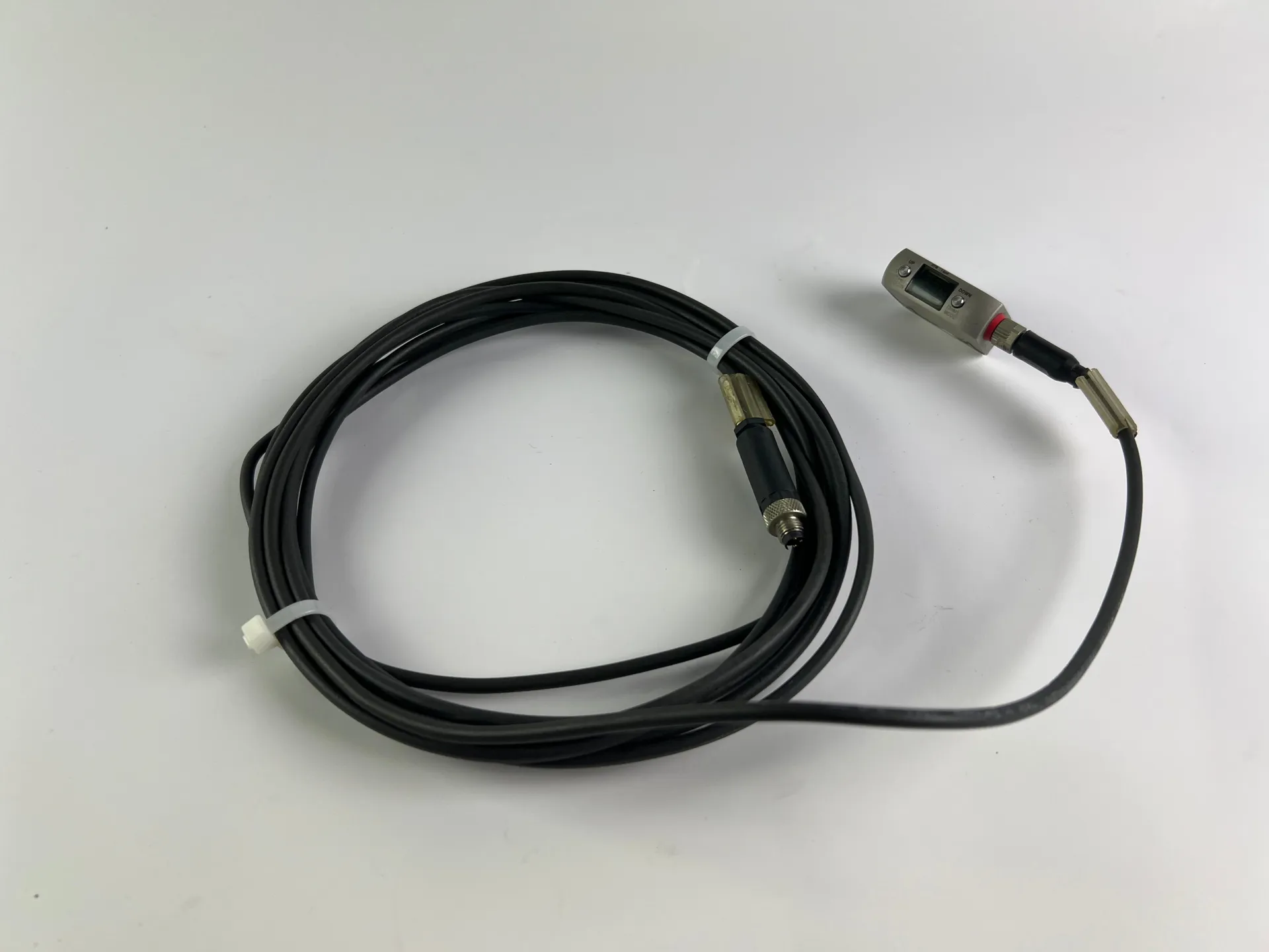 1x Keyence LR-ZB250C3P Laser Sensor + 500cm Cable - Thumbnail 2