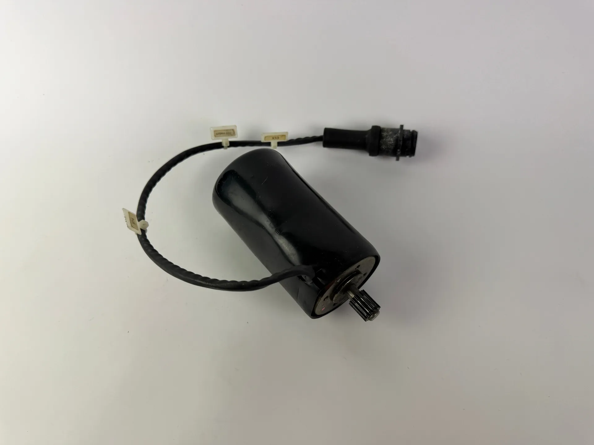 Portescap M14232 2R DC Motor 19.1V Precision High Power Density 16 RPI - Image 1