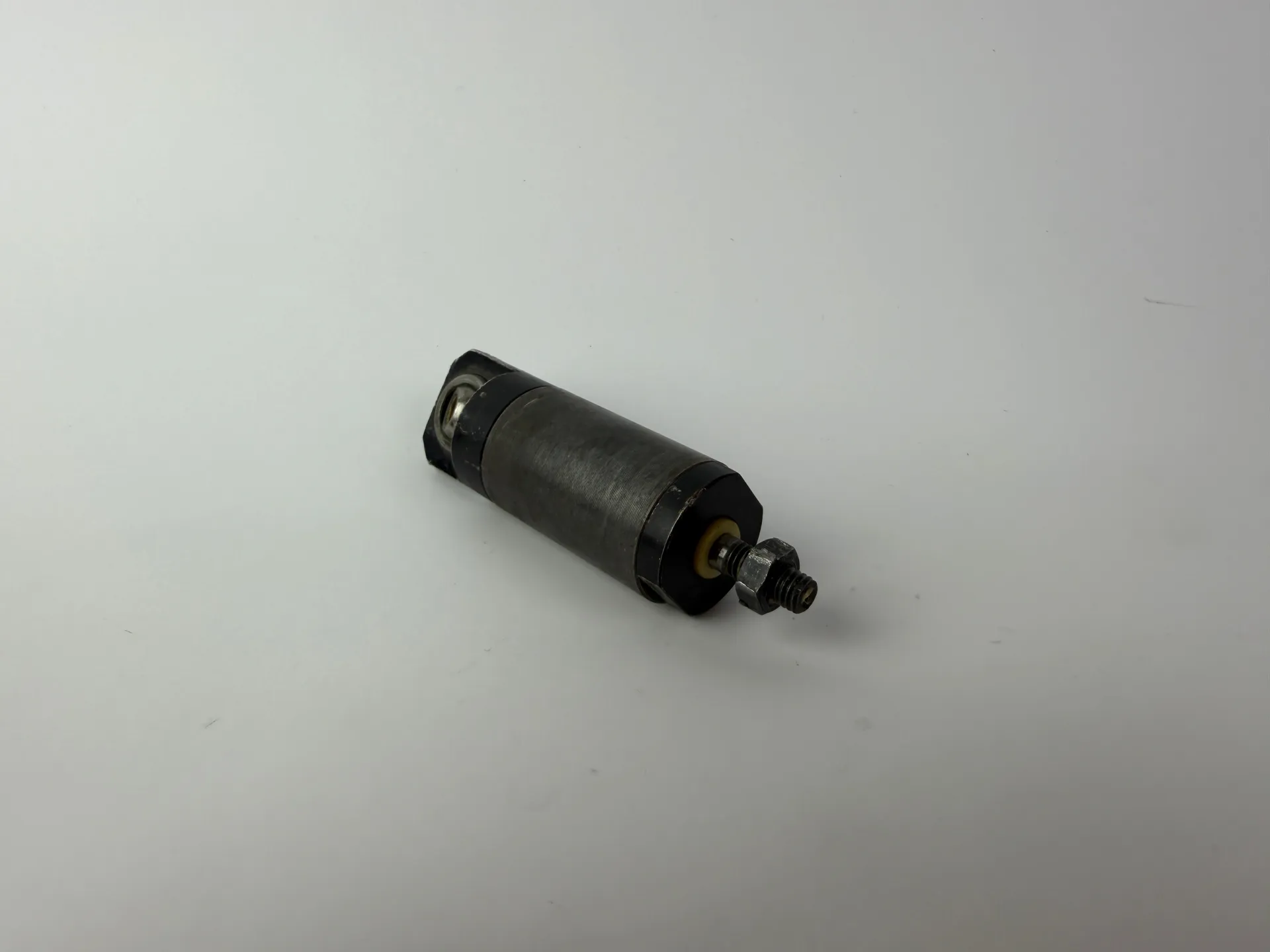 1x Mini Pneumatic Cylinder 6mm Bore 15mm Stroke Compact Air Cylinder - Image 1