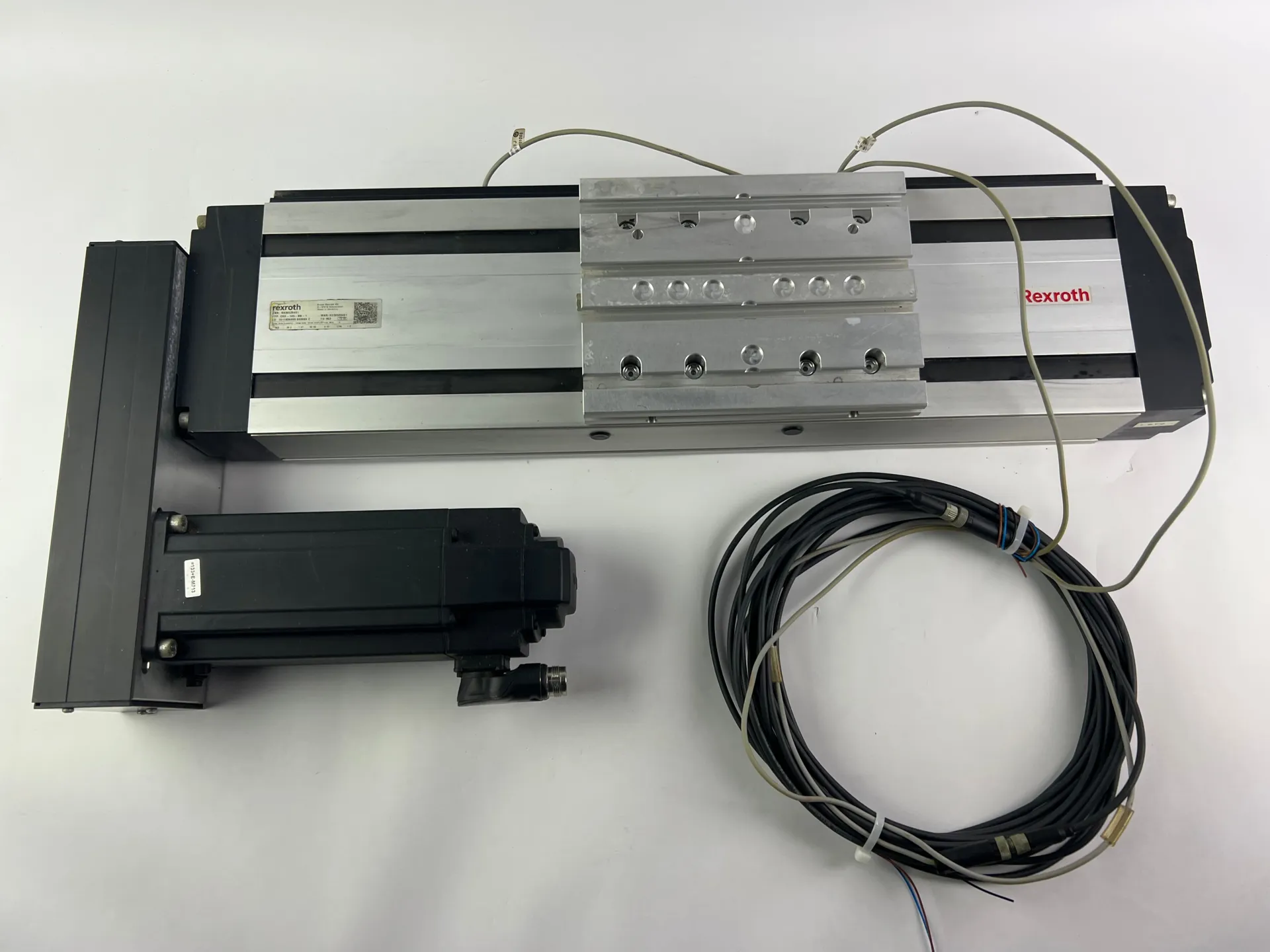 Rexroth R030520401 CKK-145-NN-1 Compact Module + R911384533 MS2N04-D0BQN-BMDH0-NNNNE-NN Motor + 2 Cables + 2 Sensors - Thumbnail 2