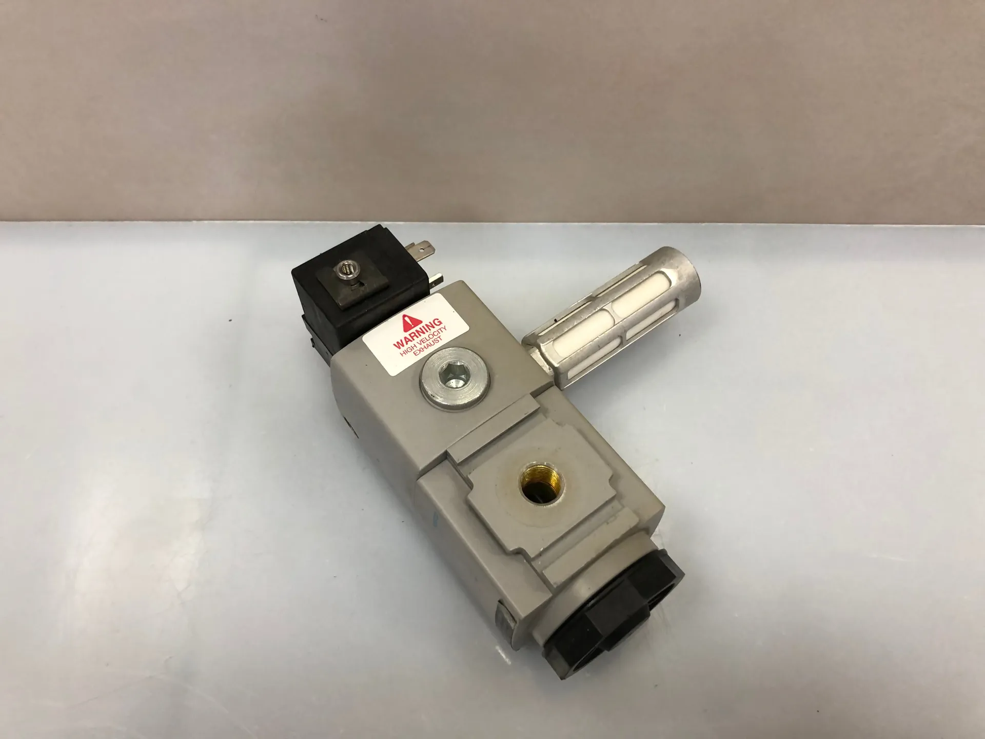 Festo HEM-M2-G1/4-10024 Solenoid Valve w/ MSN1G-24V - Image 1