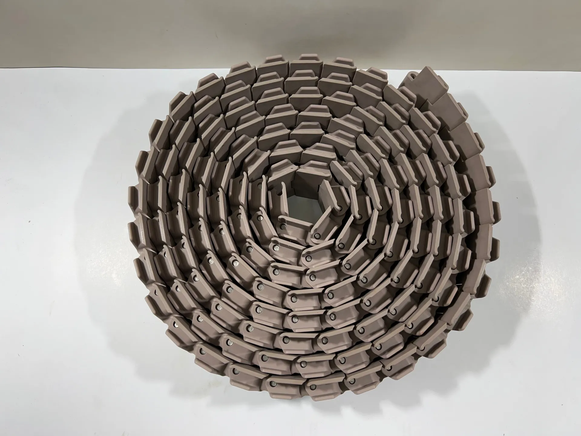 System Plast 880T-K325 Conveyor Chain – 525 cm (139 Pieces) - Image 1
