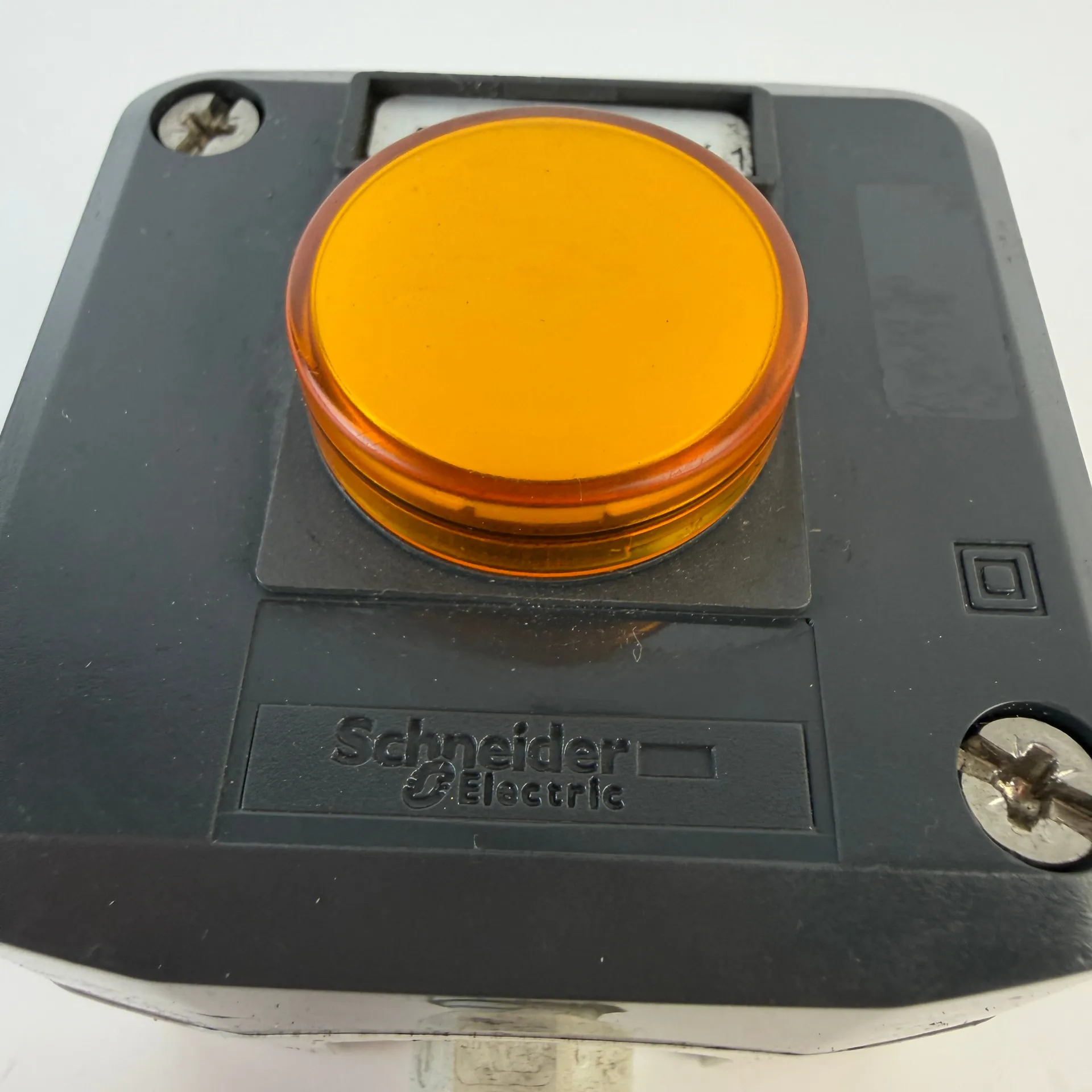 Lot of 2 Schneider Electric Harmony XALD Yellow/Amber Pilot Light Control Stations - Thumbnail 9
