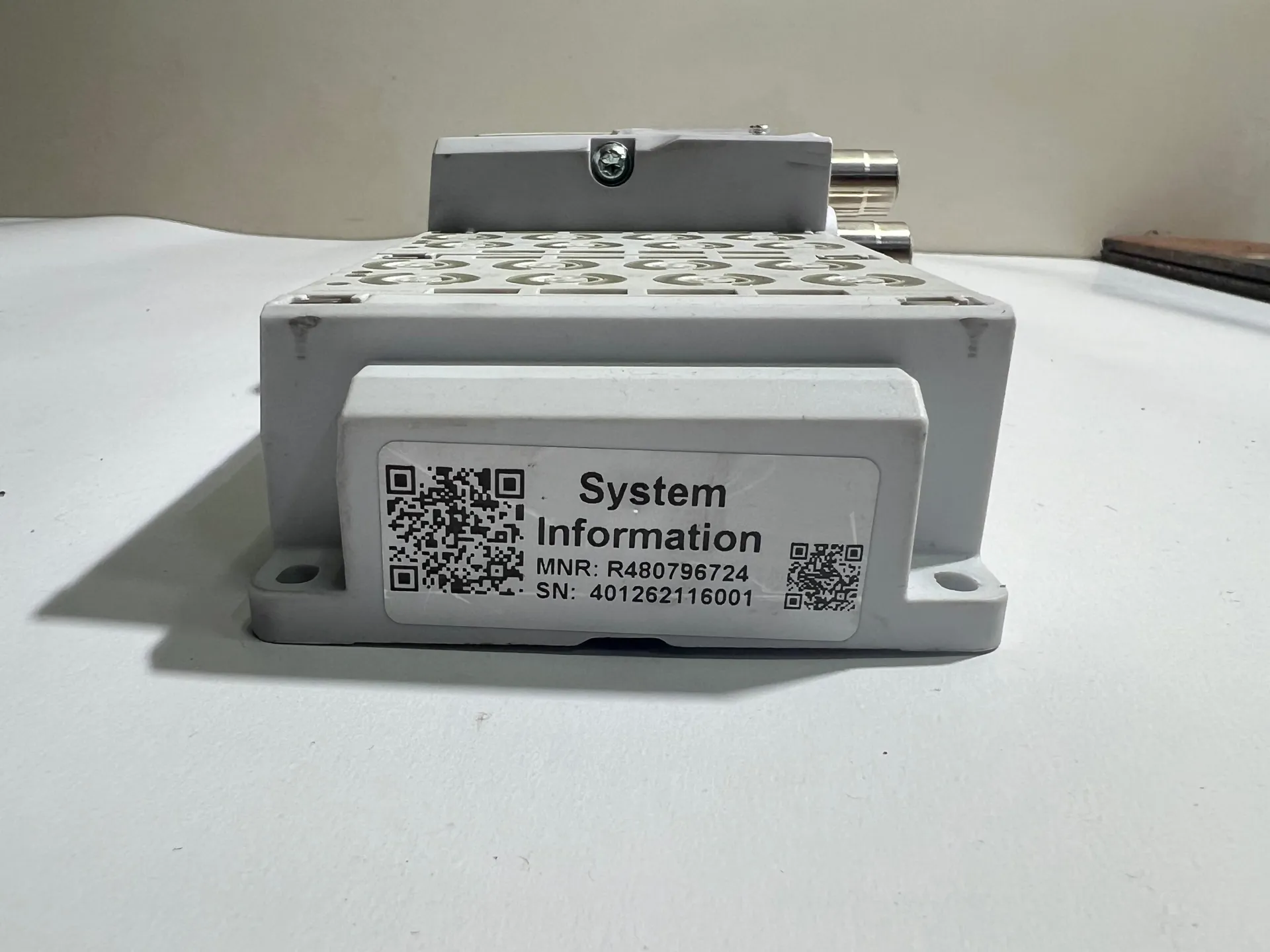 AVENTICS EtherCAT R412018225 AES-D-BC-ECAT Air Valve Island Module - Thumbnail 3