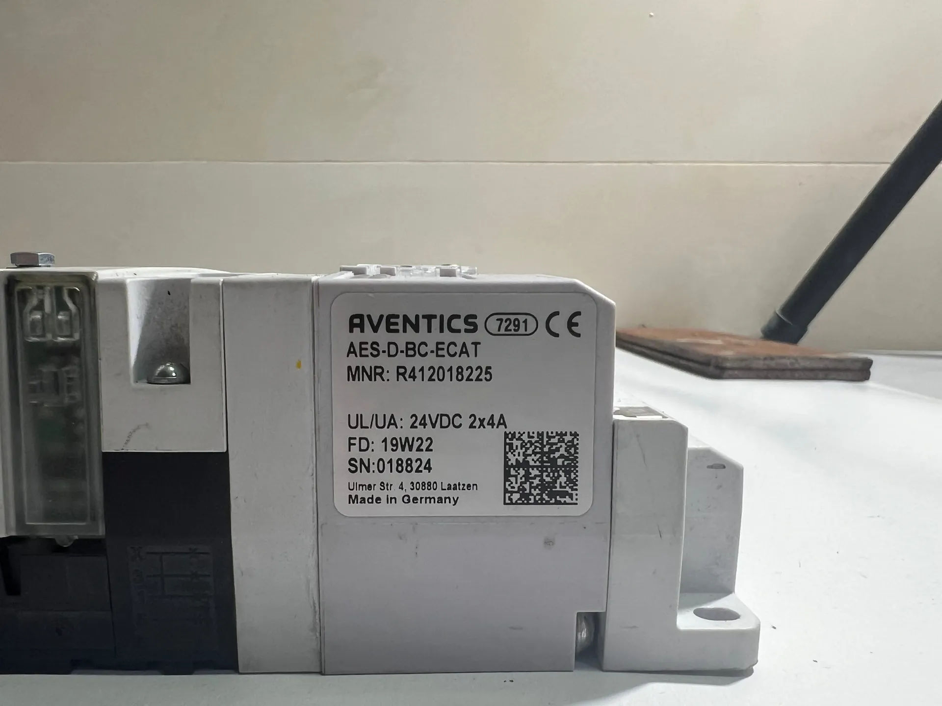 AVENTICS EtherCAT R412018225 AES-D-BC-ECAT Air Valve Island Module - Image 1
